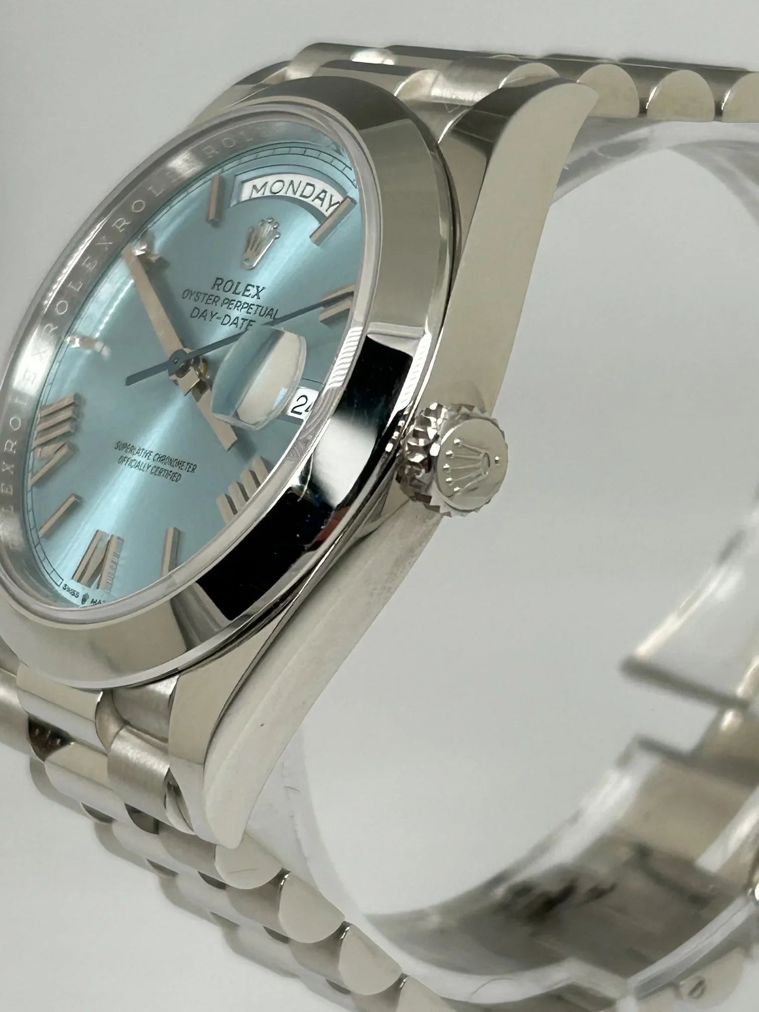 ROLEX DAY-DATE 40 ICE BLUE ROMAN DIAL PLATINUM DISCONTINUED 228206