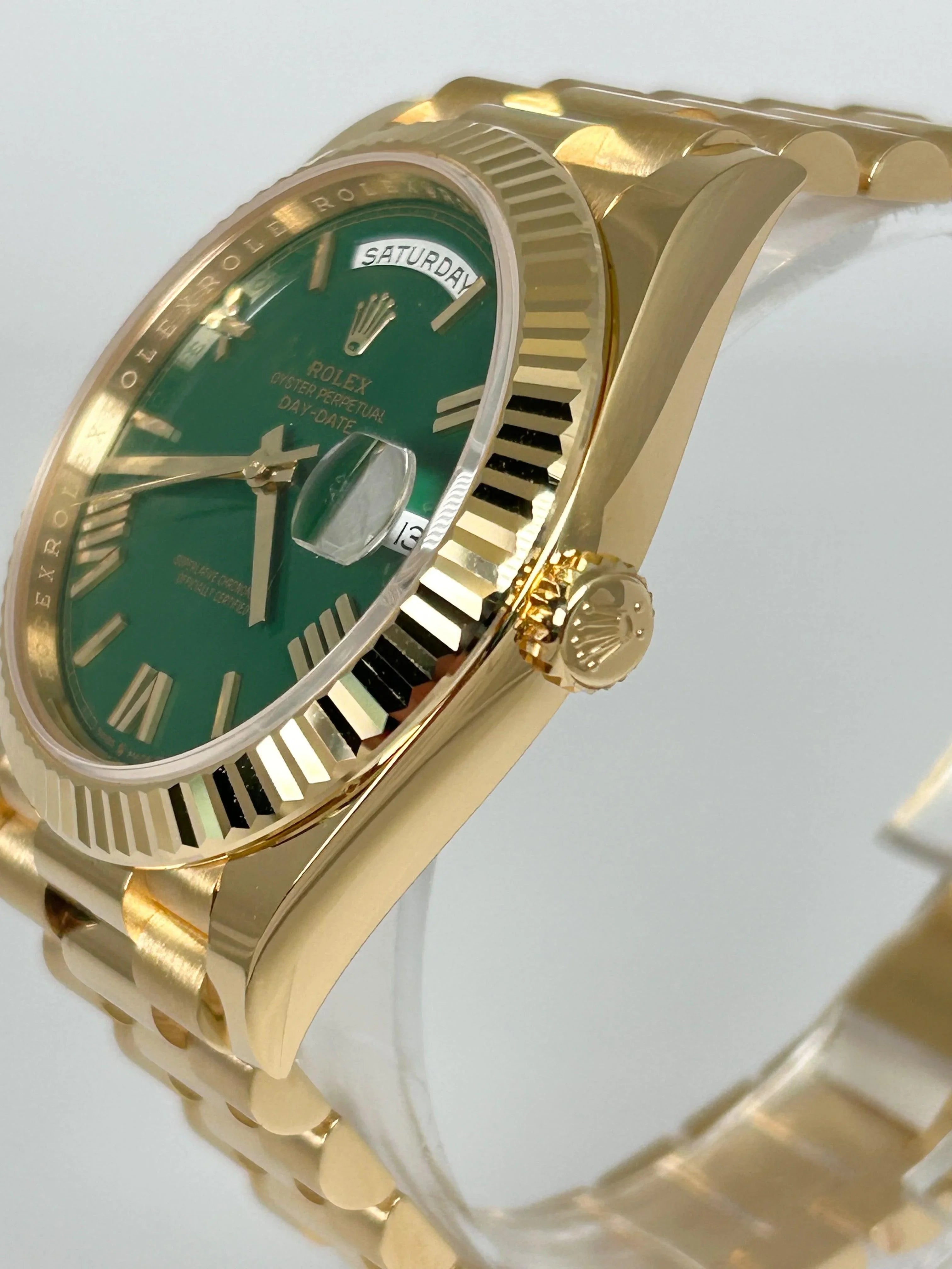 ROLEX DAY DATE 40MM YELLOW GOLD MONEY GREEN 228238