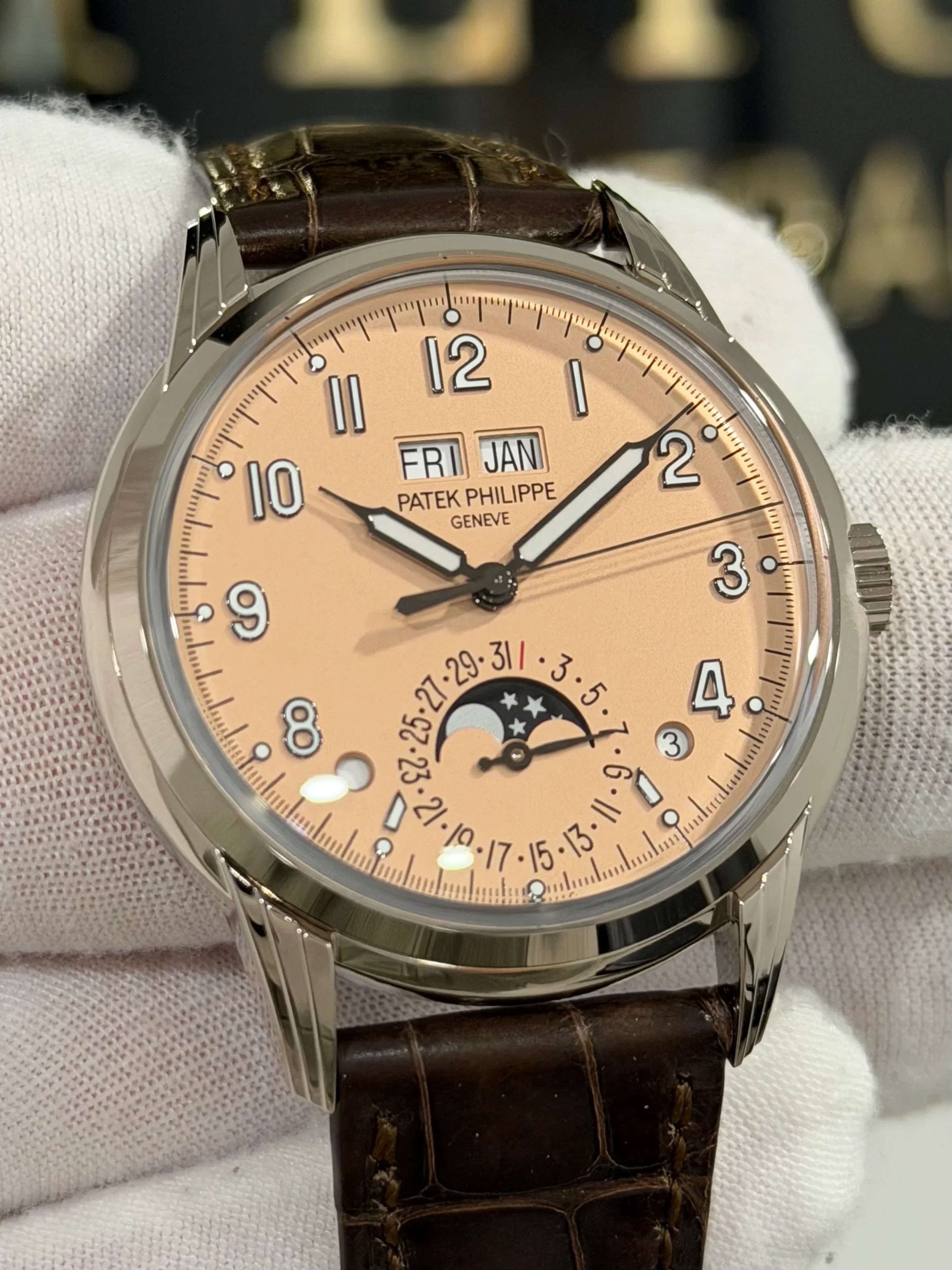 PATEK PHILIPPE PERPETUAL CALENDAR SALMON DIAL 40MM 5320G-011