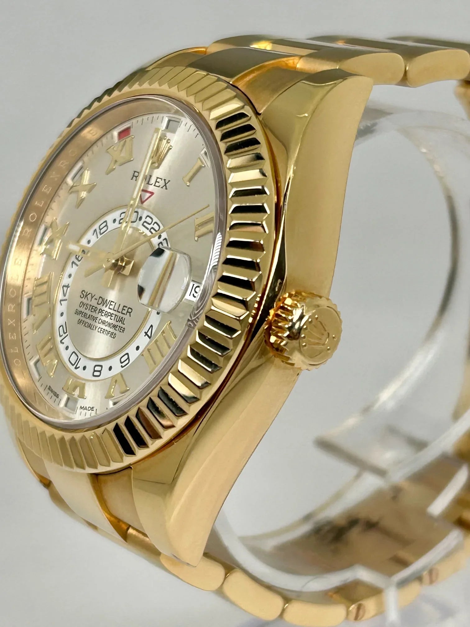 Rolex Sky-Dweller 326938 RARE Silver Dial