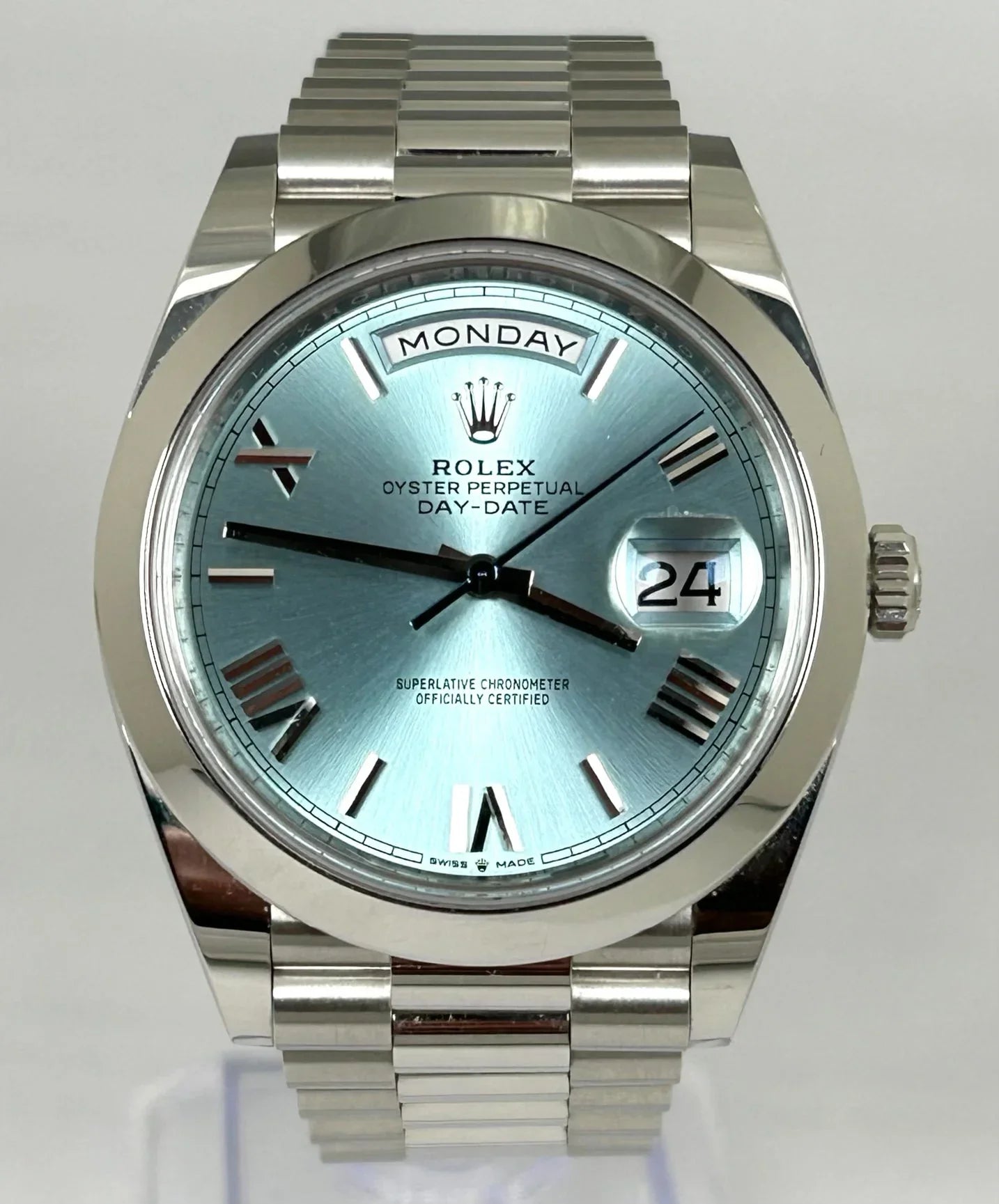ROLEX DAY-DATE 40 ICE BLUE ROMAN DIAL PLATINUM DISCONTINUED 228206