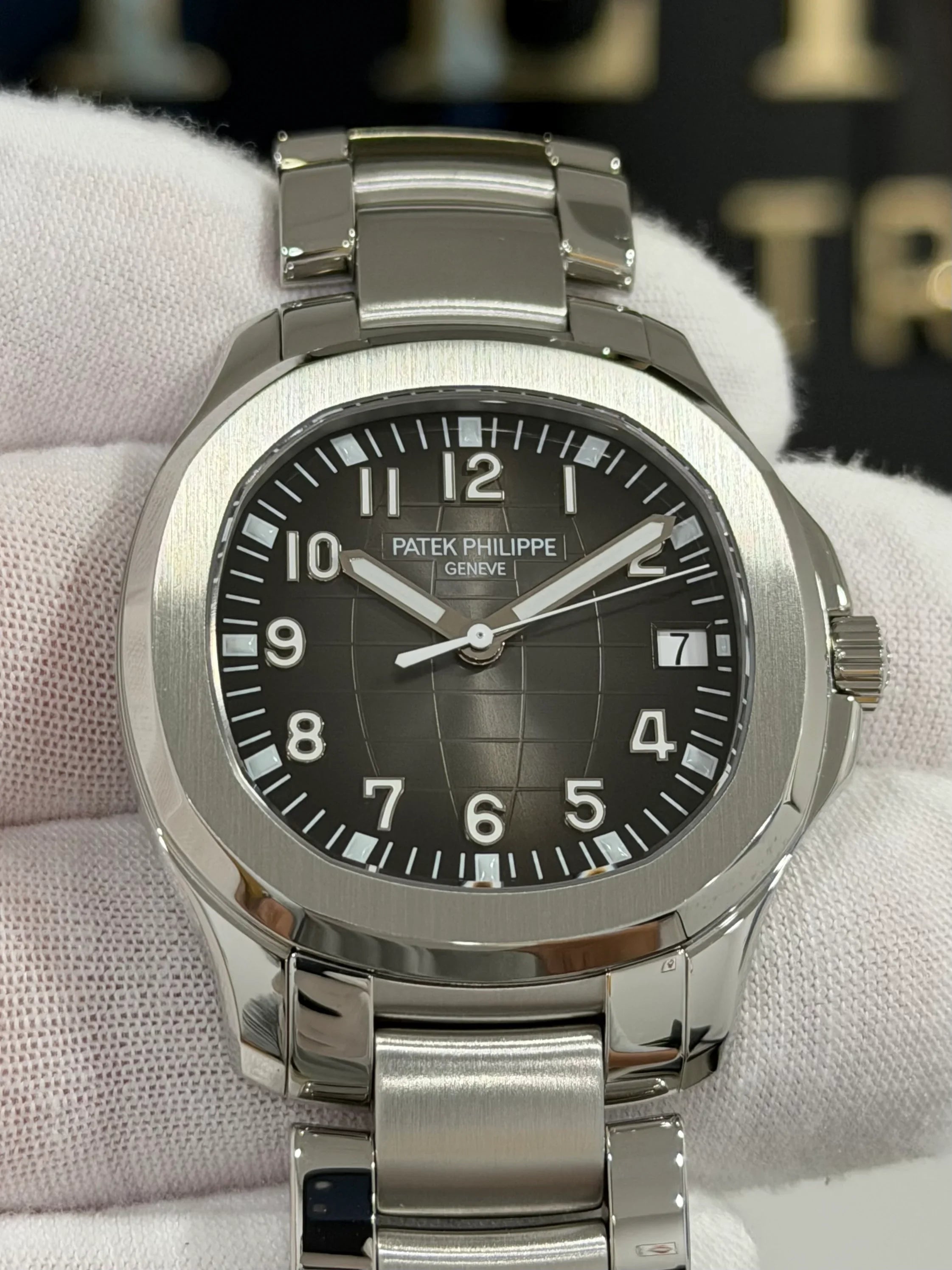 PATEK PHILIPPE AQUANAUT BLACK DIAL 5167/1A-001