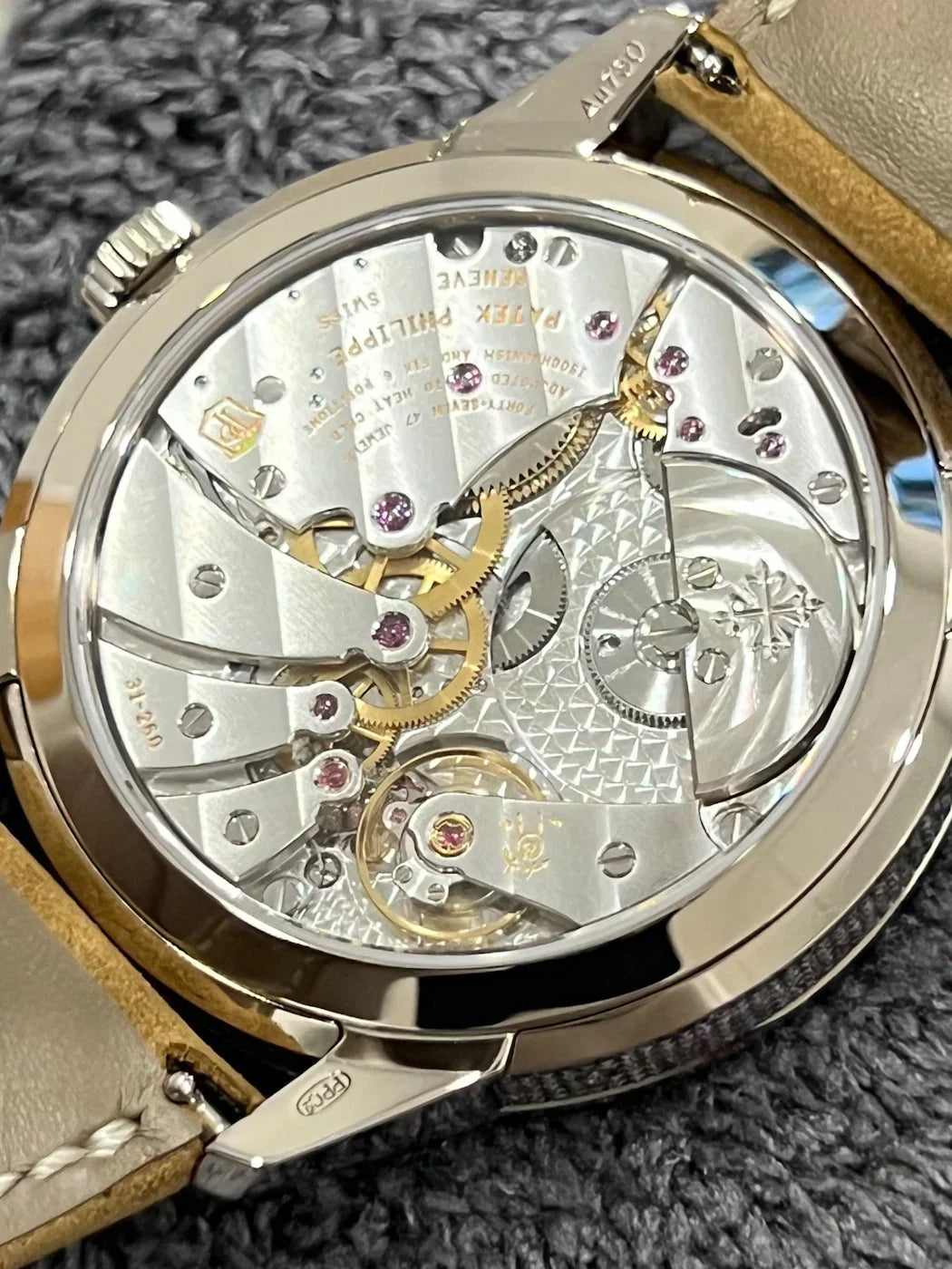 PATEK PHILIPPE CALATRAVA ANNUAL CALENDAR TRAVEL TIME 5326G