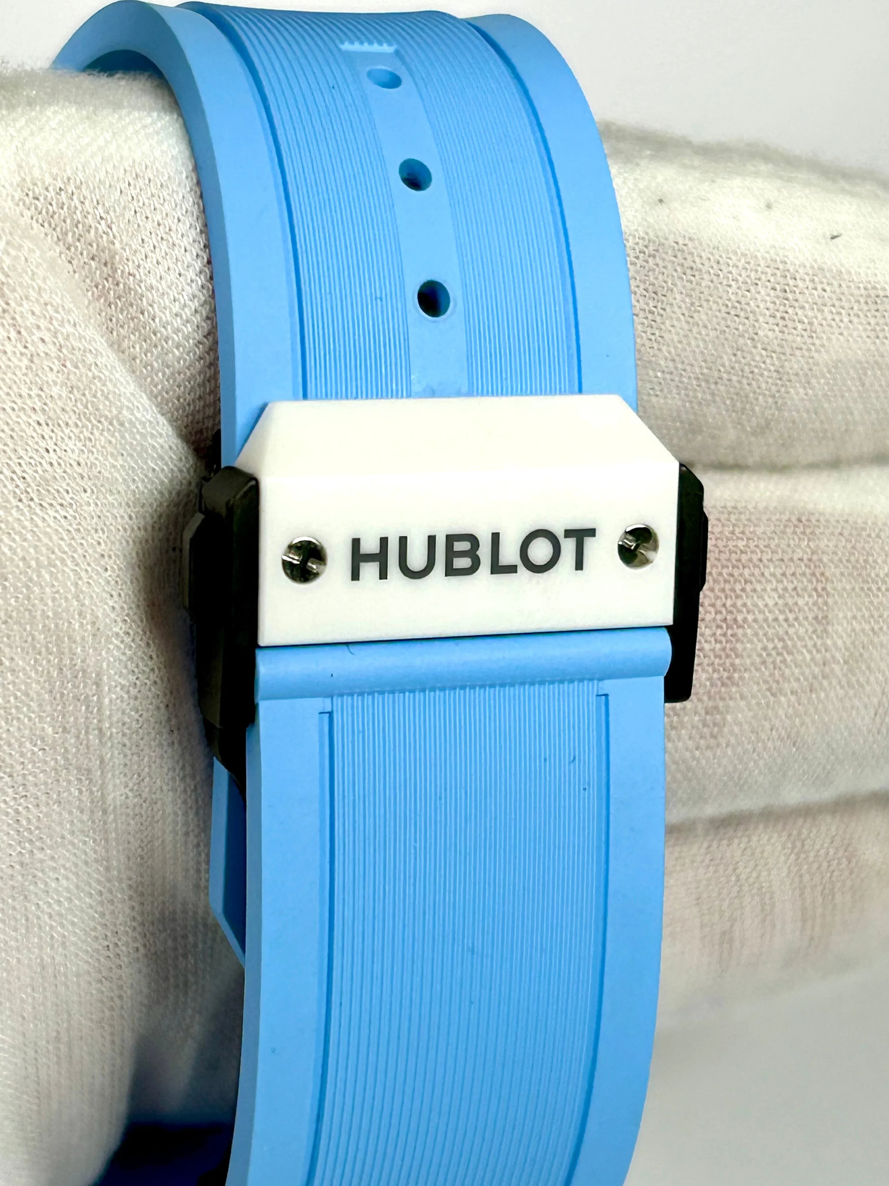 HUBLOT SPIRIT OF BIG BANG WHITE CERAMIC 601.HX.0173.LR