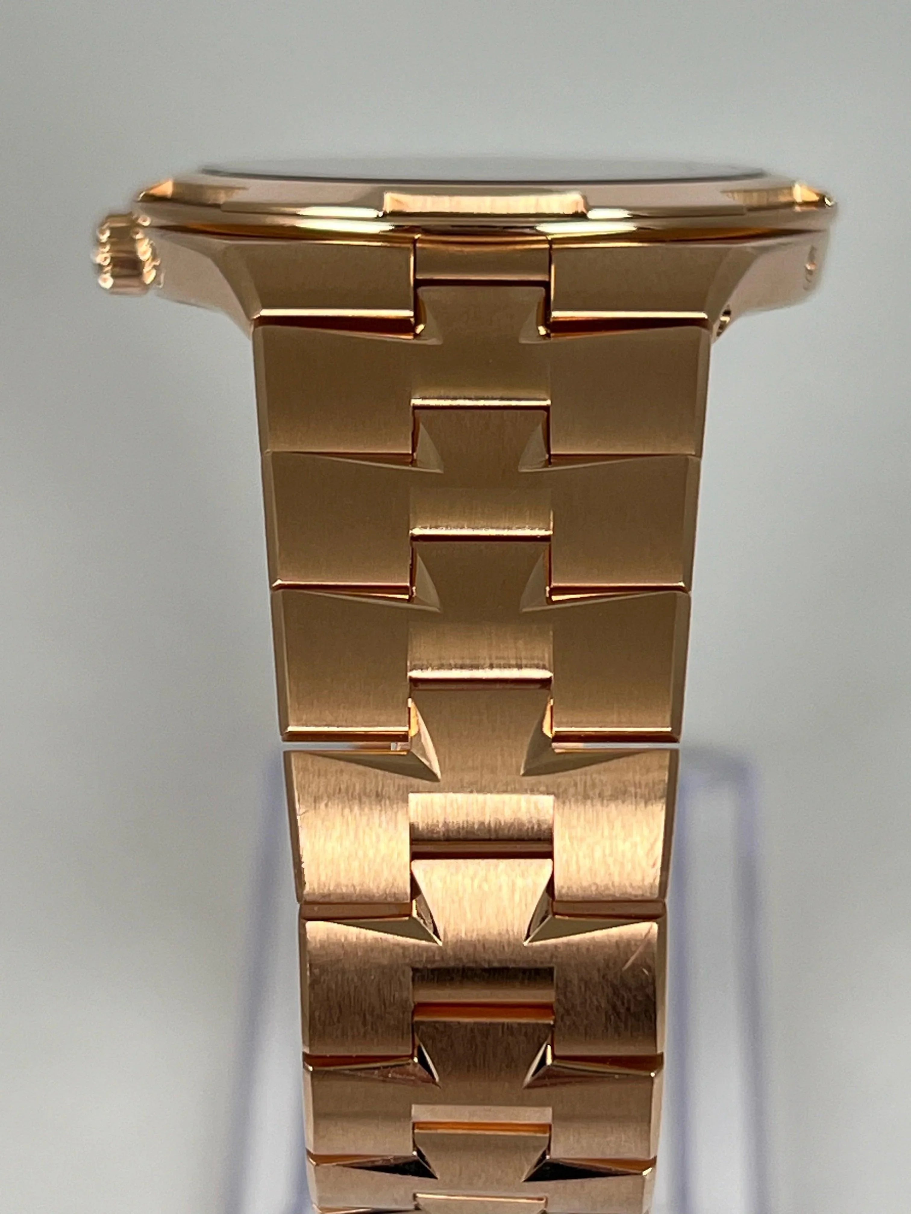 VACHERON CONSTANTIN PERPETUAL CALENDAR ULTRA-THIN 4300V/220R-B509