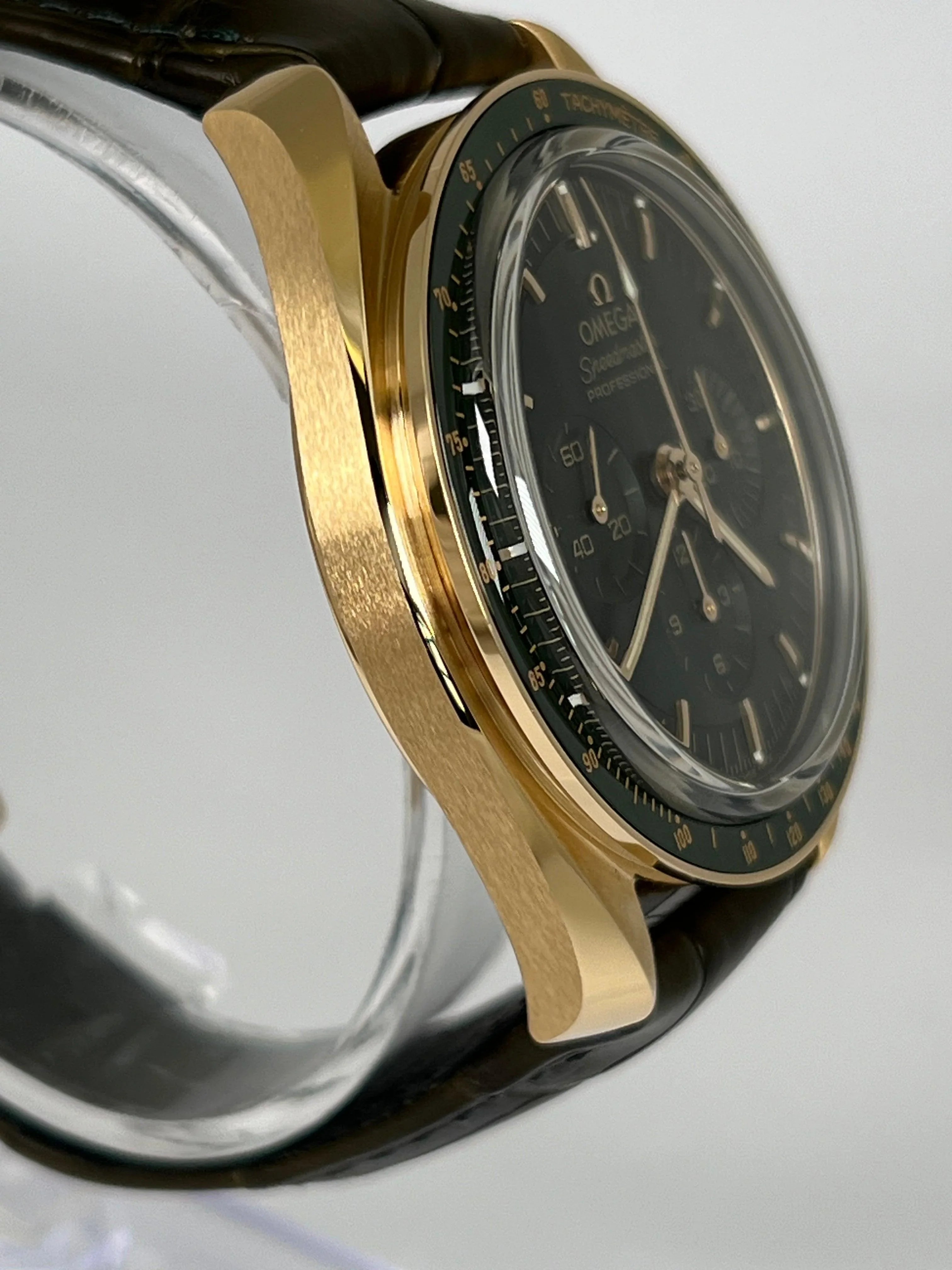 OMEGA SPEEDMASTER MOONWATCH PROFESSIONAL GREEN 42MM 310.63.42.50.10.001