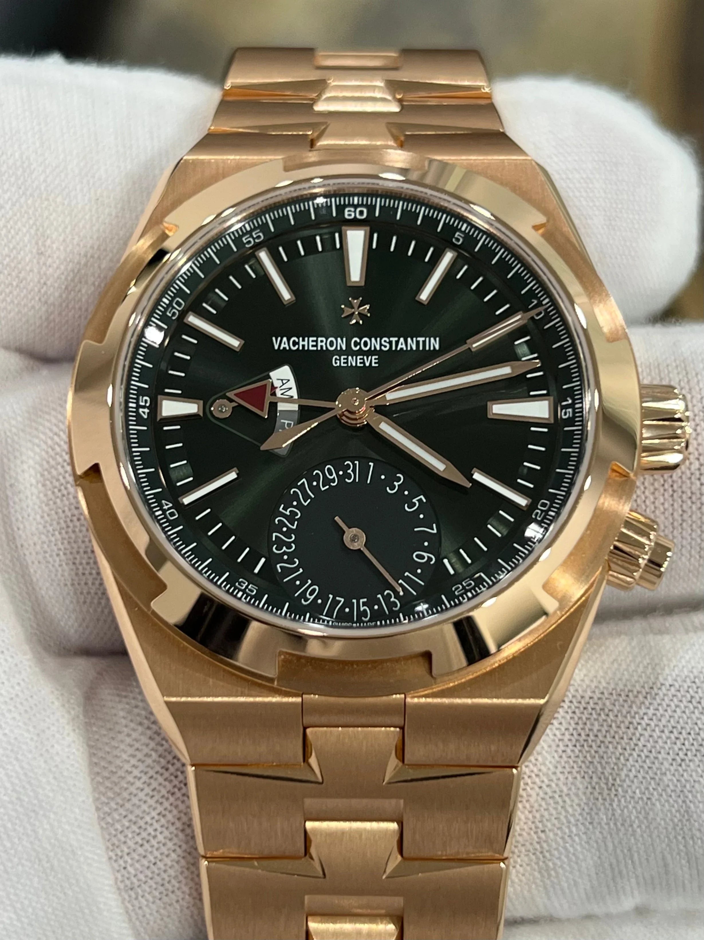 VACHERON CONSTANTIN OVERSEAS DUALTIME OLIVE GREEN ROSE GOLD 7920V/210R-B965