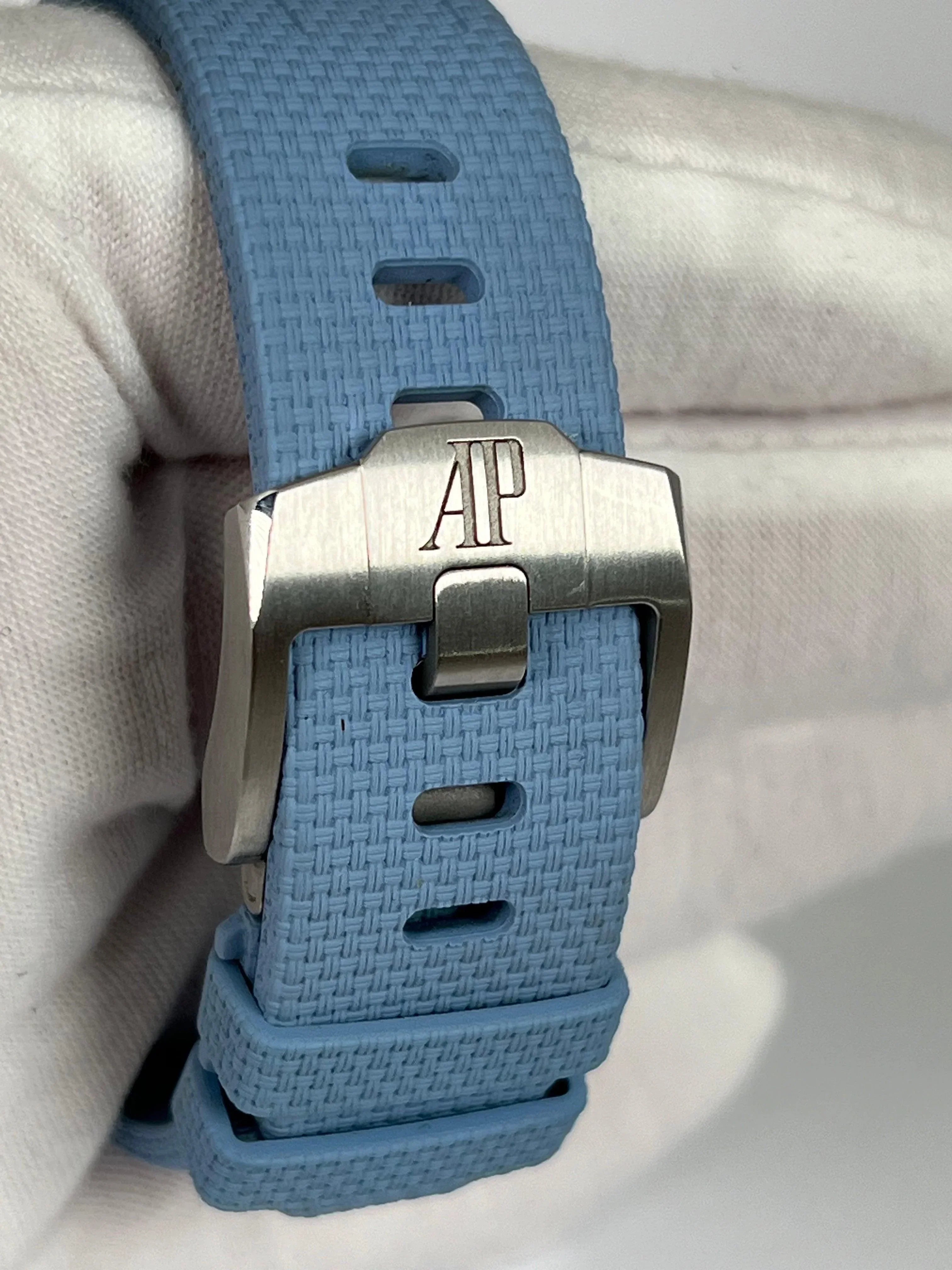 AUDEMARS PIGUET ROYAL OAK OFFSHORE TIFFANY BLUE 26238ST