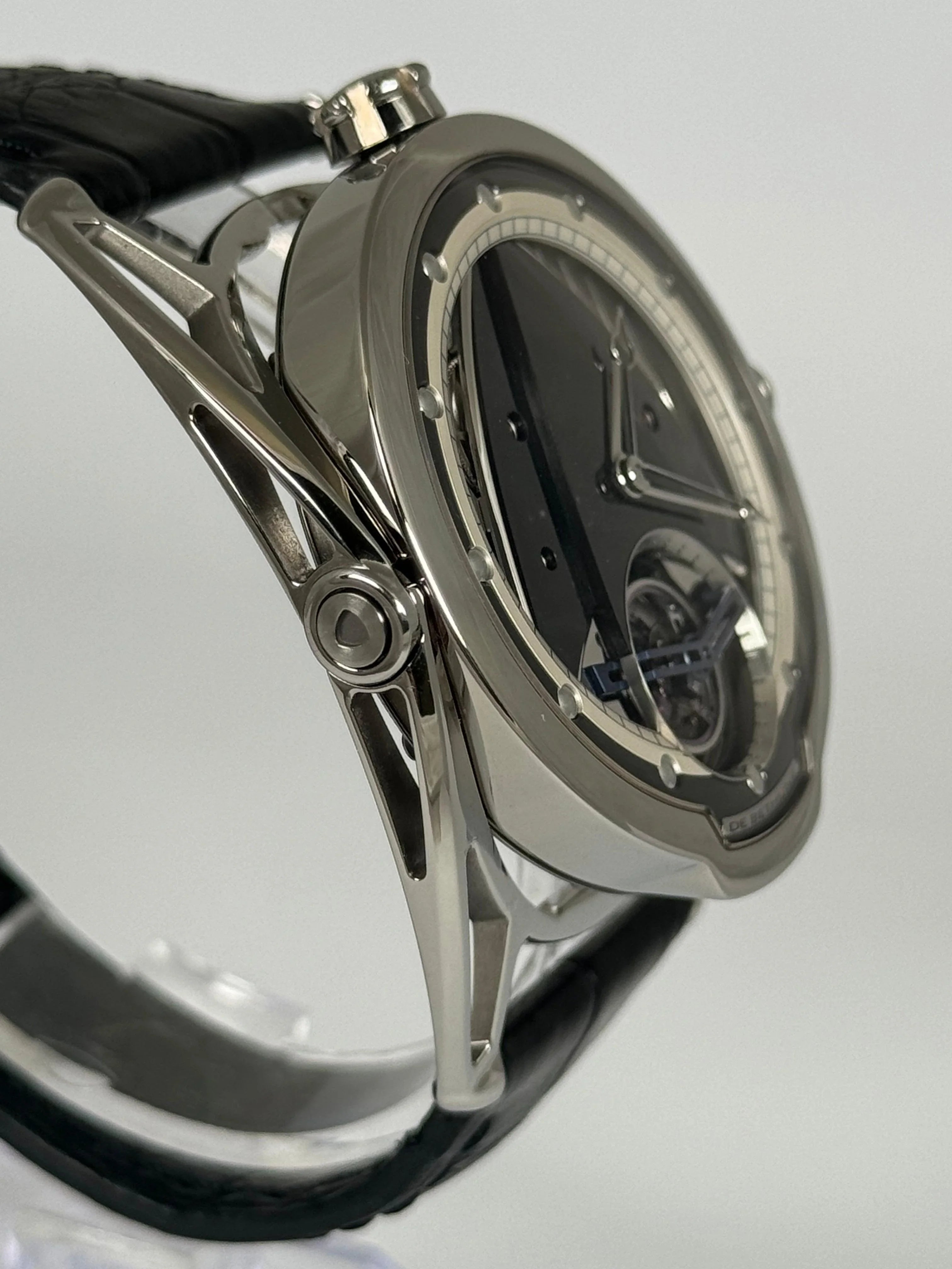 DE BETHUNE DB28TTIS8 TOURBILLON DB28T
