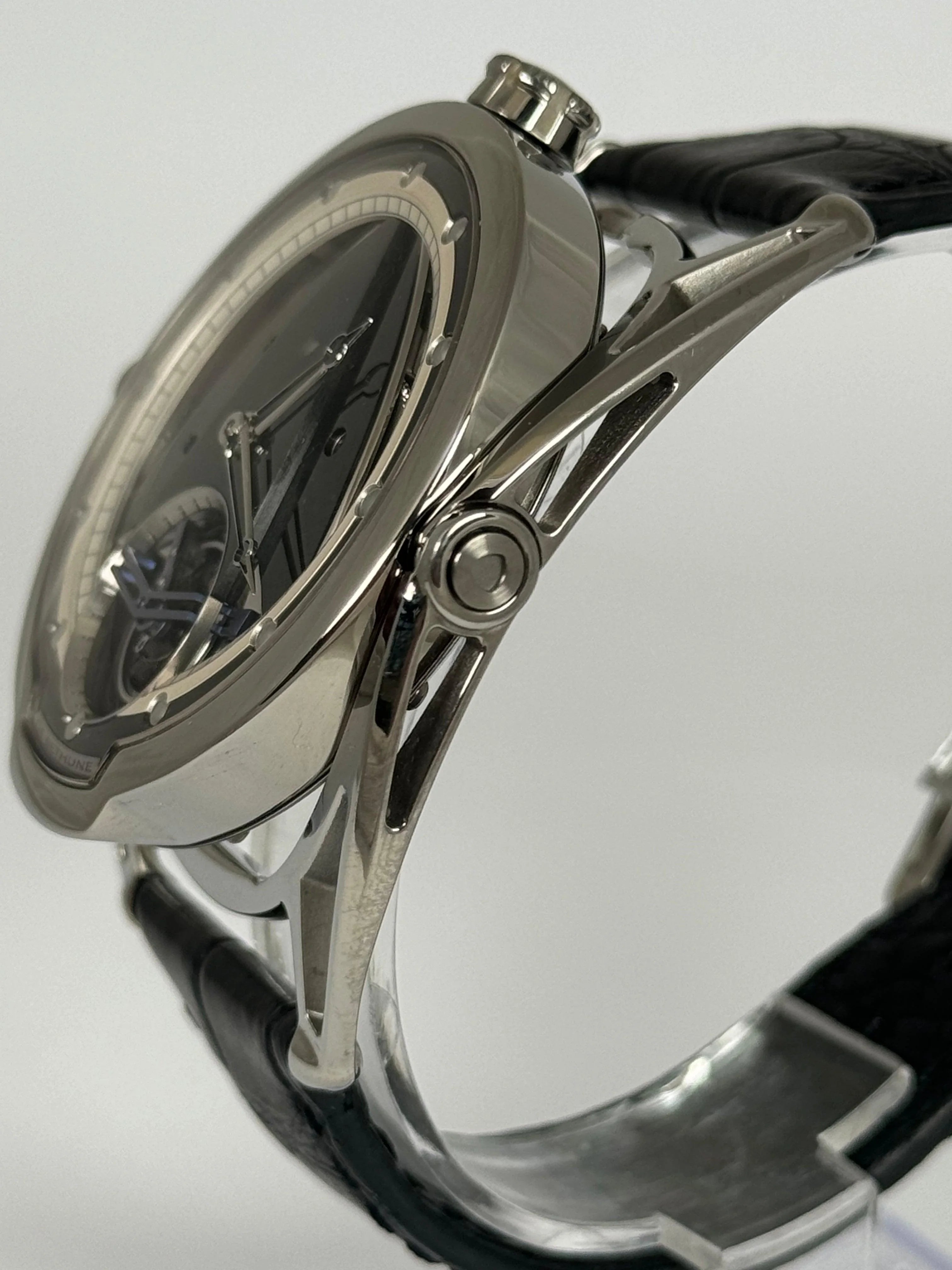 DE BETHUNE DB28TTIS8 TOURBILLON DB28T