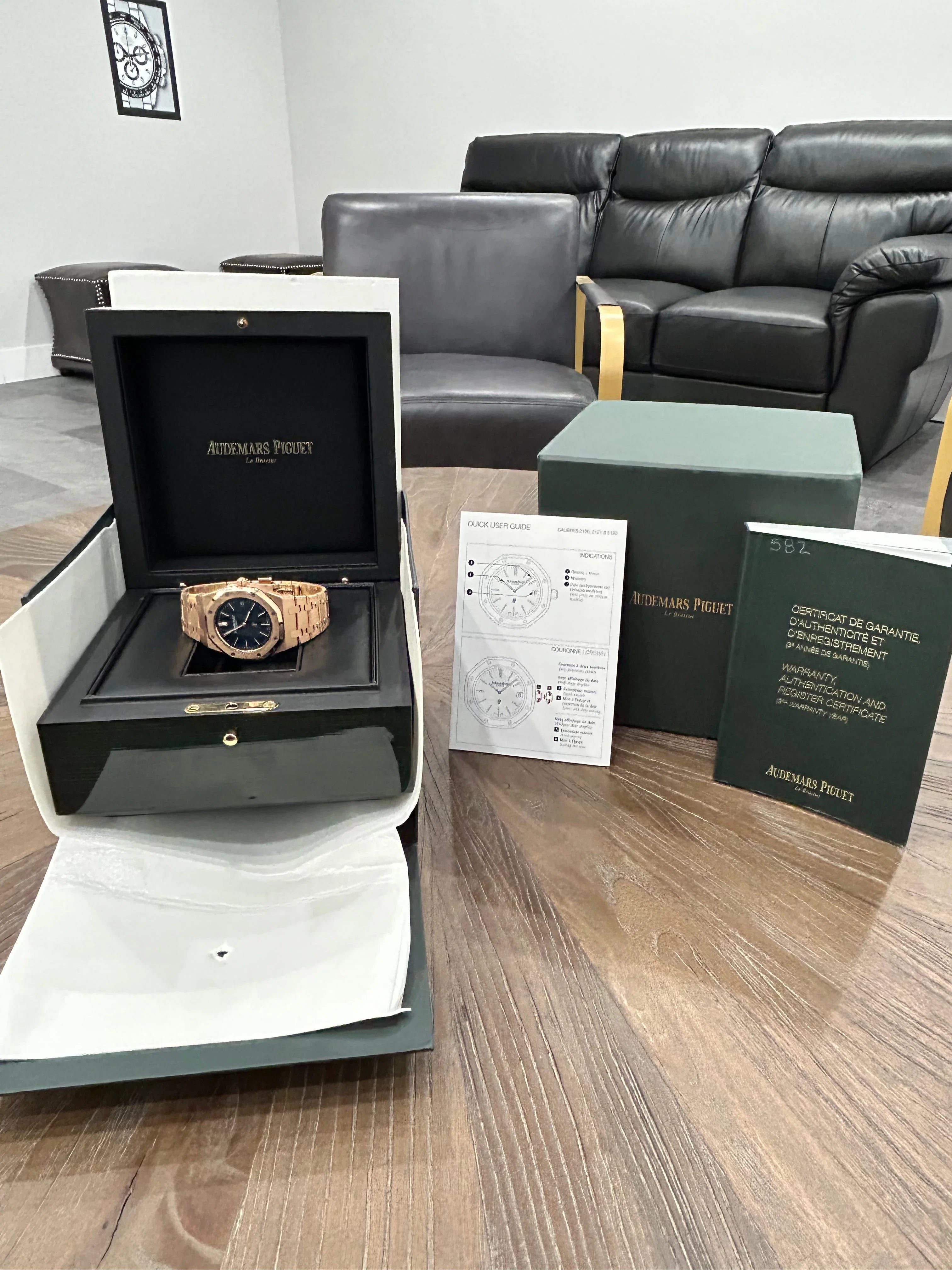 AUDEMARS PIGUET ROYAL OAK BLUE DIAL ROSE GOLD 15202OR