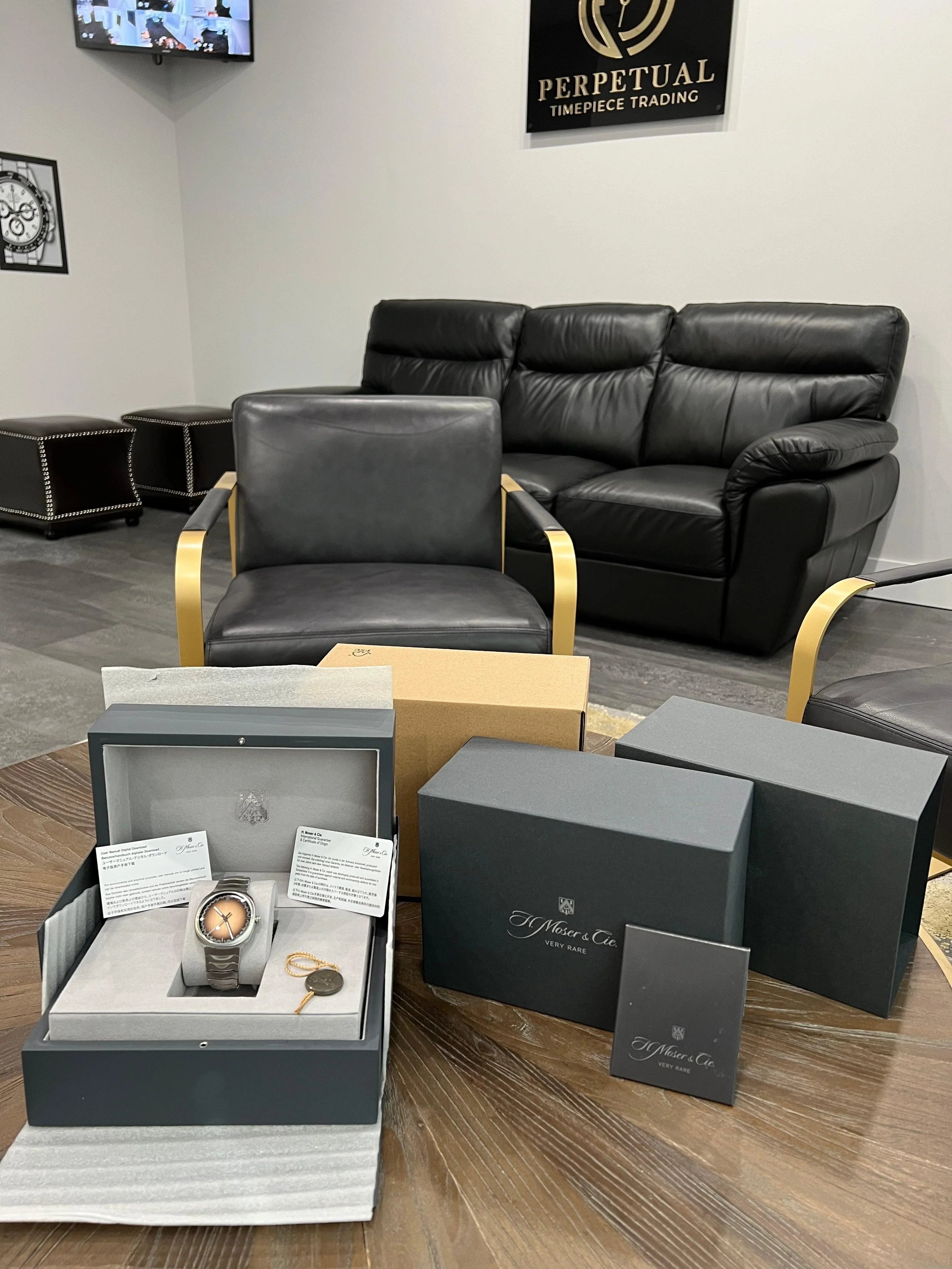 H. MOSER & CIE MOSER STREAMLINER SALMON DIAL 6200-1207