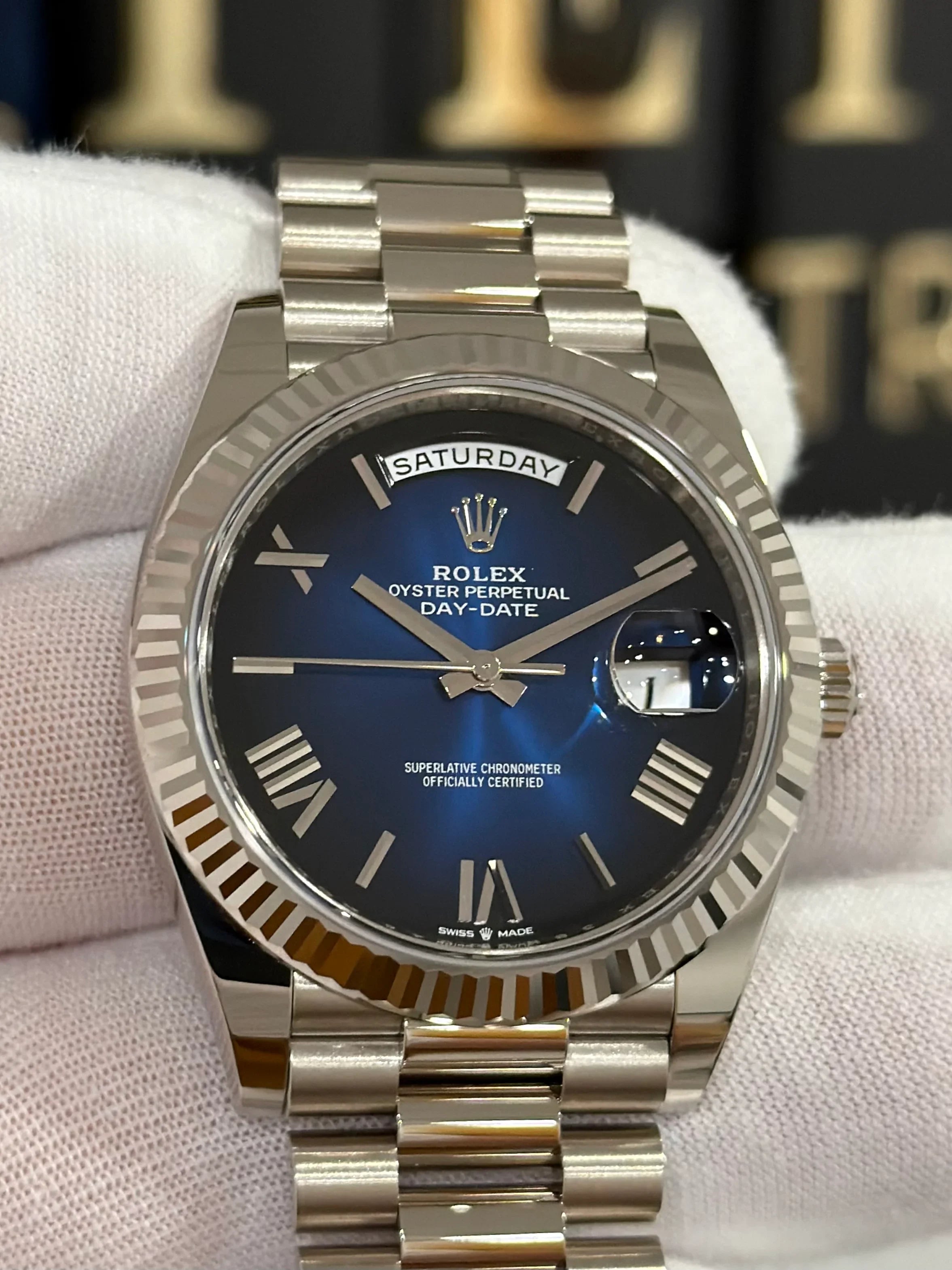 ROLEX DAY-DATE 40 BLUE OMBRE 228239
