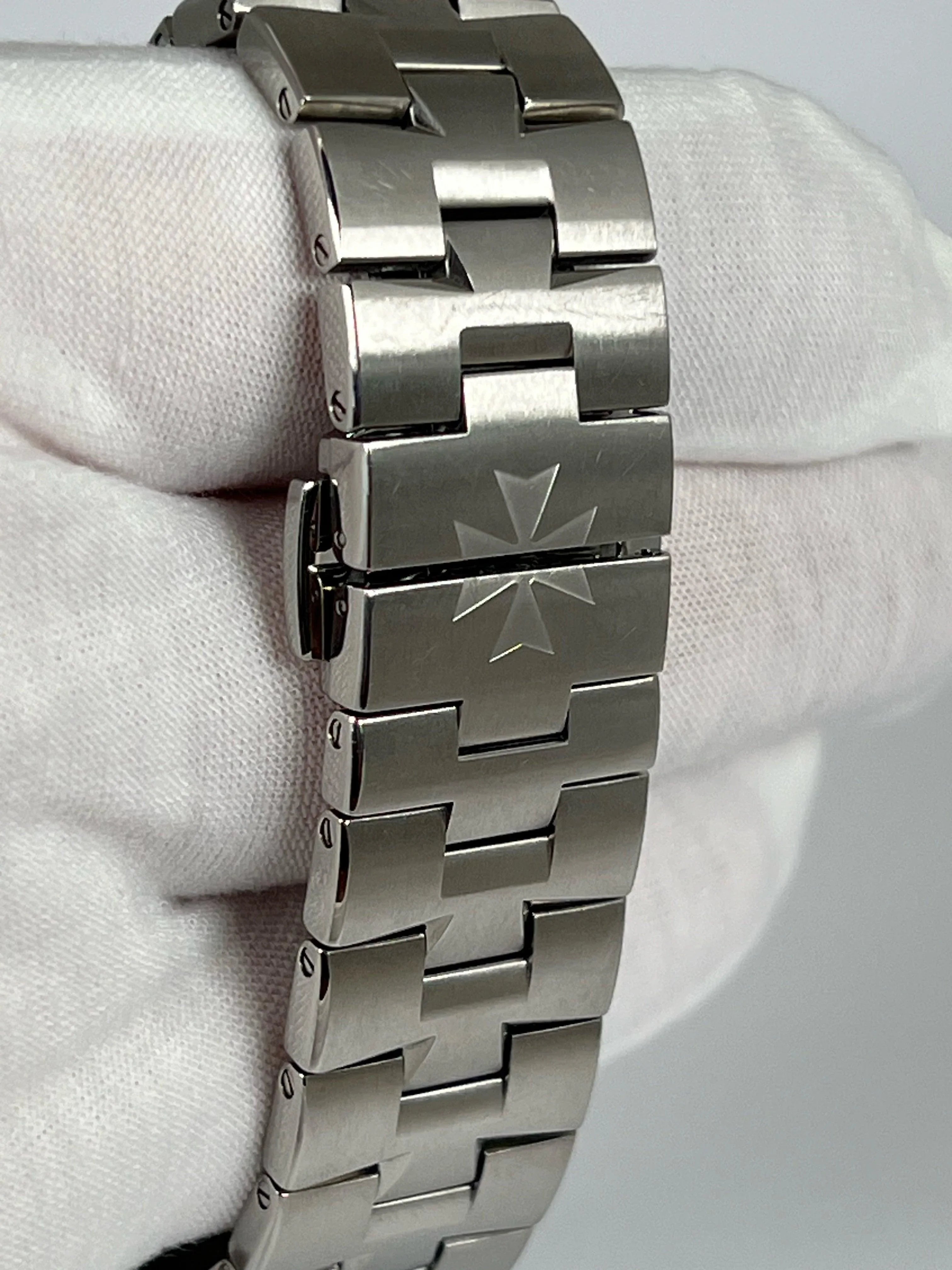 VACHERON CONSTANTIN OVERSEAS CHESTNUT CHRONOGRAPH 5500V/110A-B147