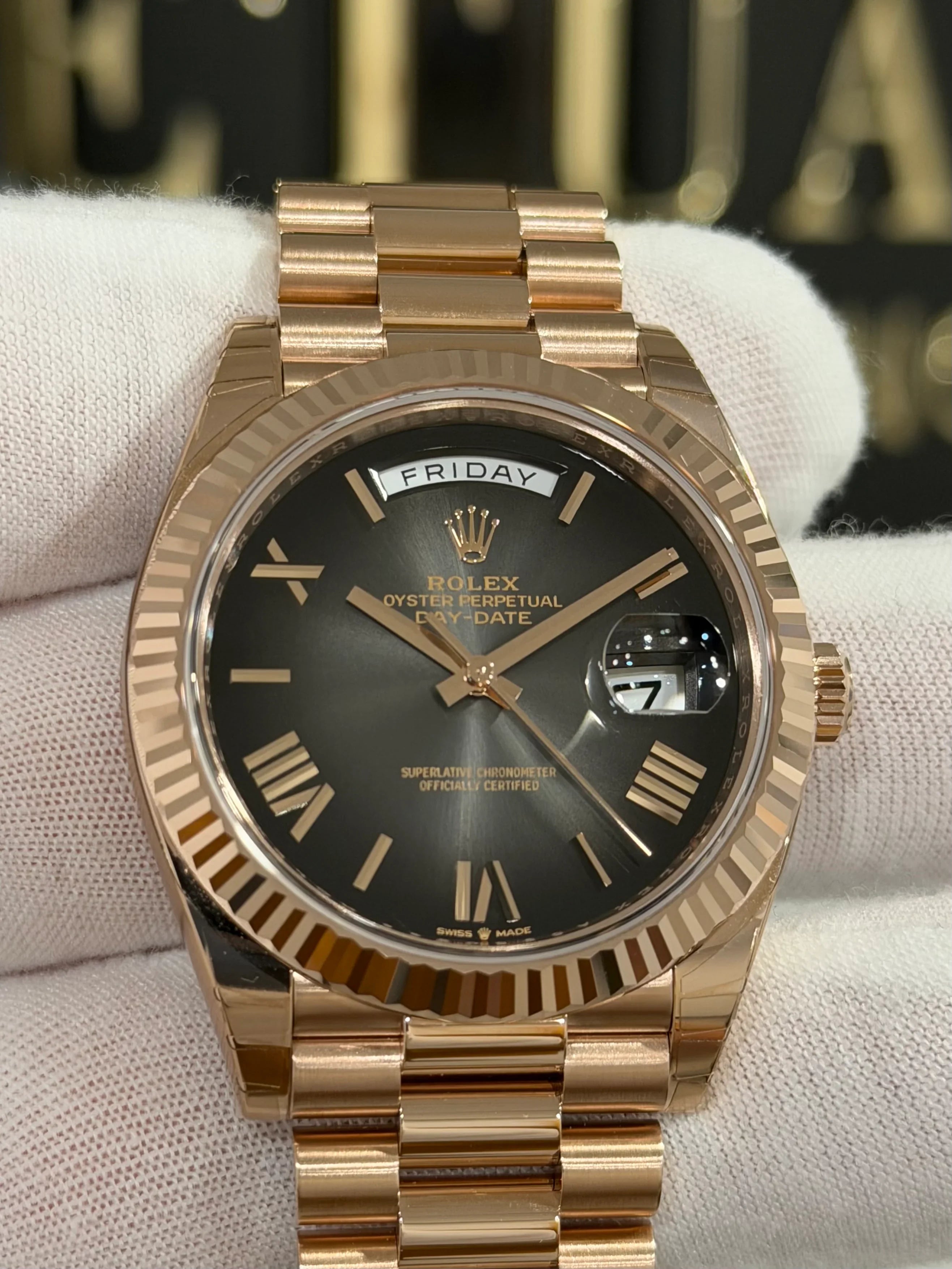 ROLEX DAY-DATE 40 SLATE OMBRE ROSE GOLD 228235