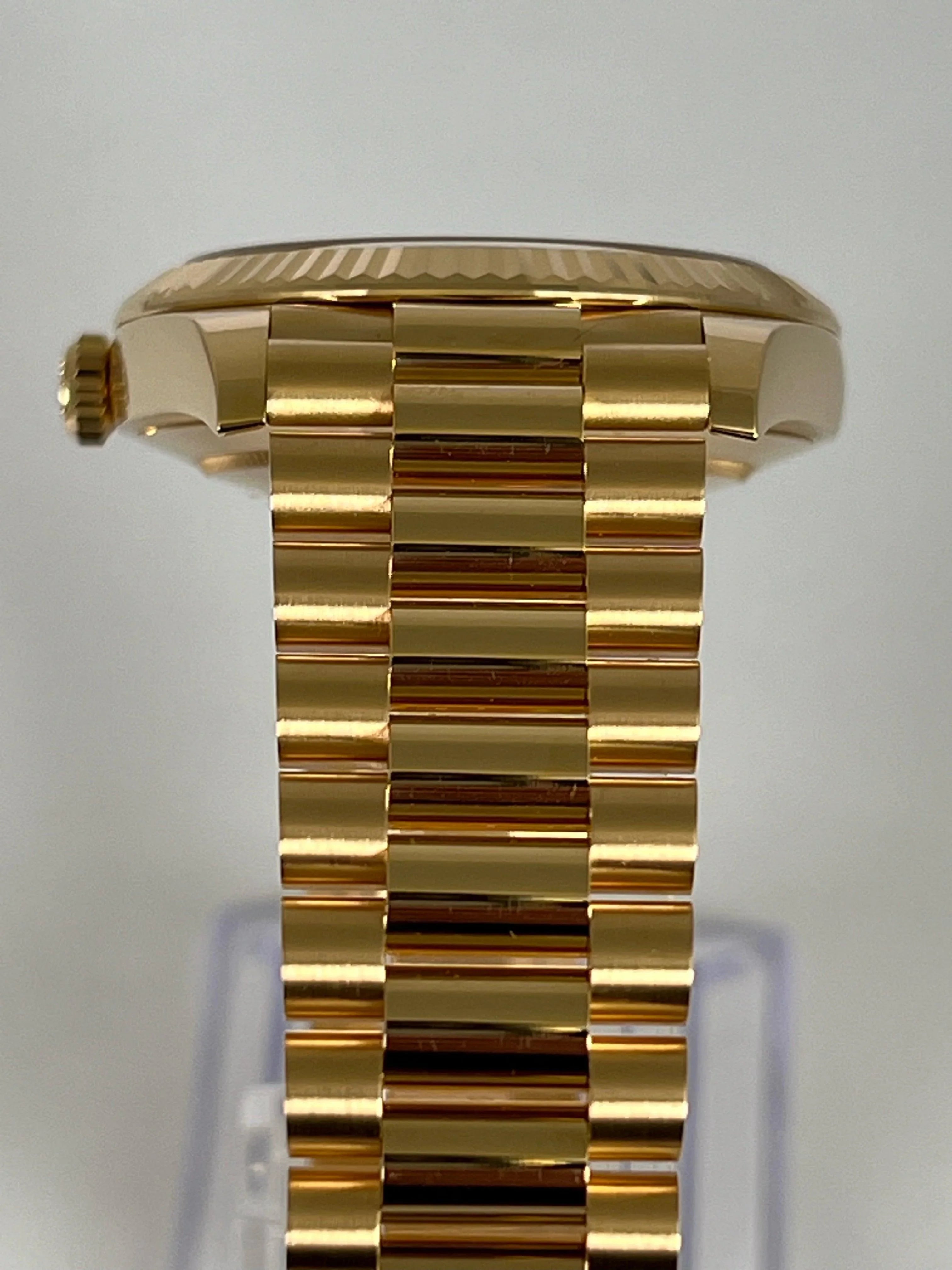 ROLEX DAY-DATE 40 BLACK DIAMOND BAGUETTE DIAL 228238