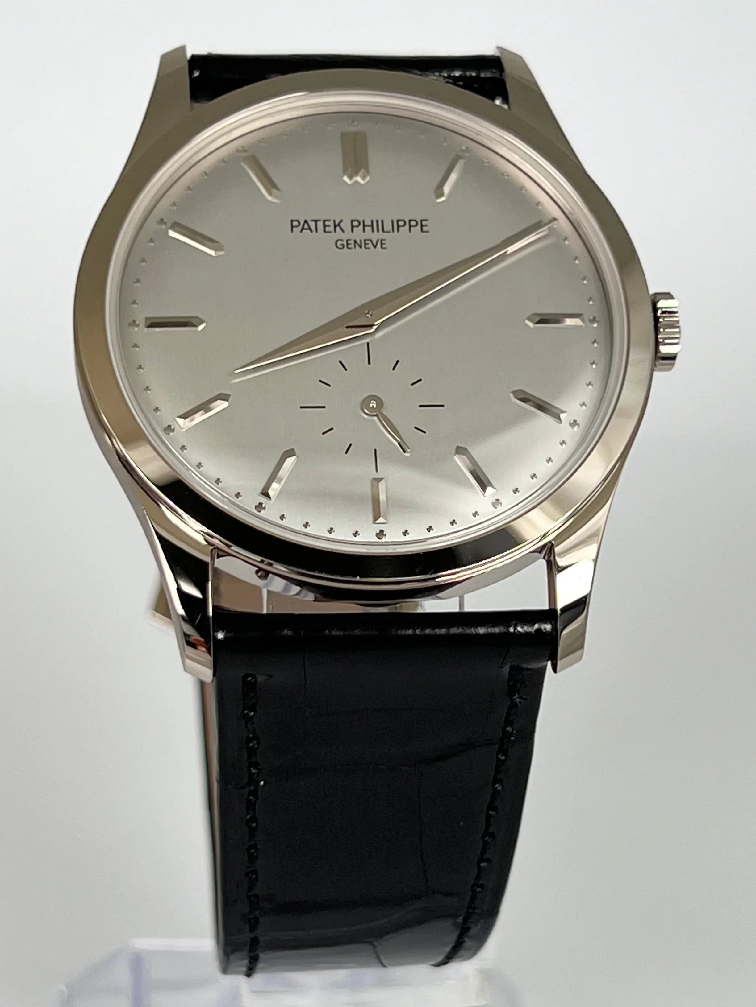 Patek Philippe Calatrava Silver Dial 18 kt White Gold 5196G