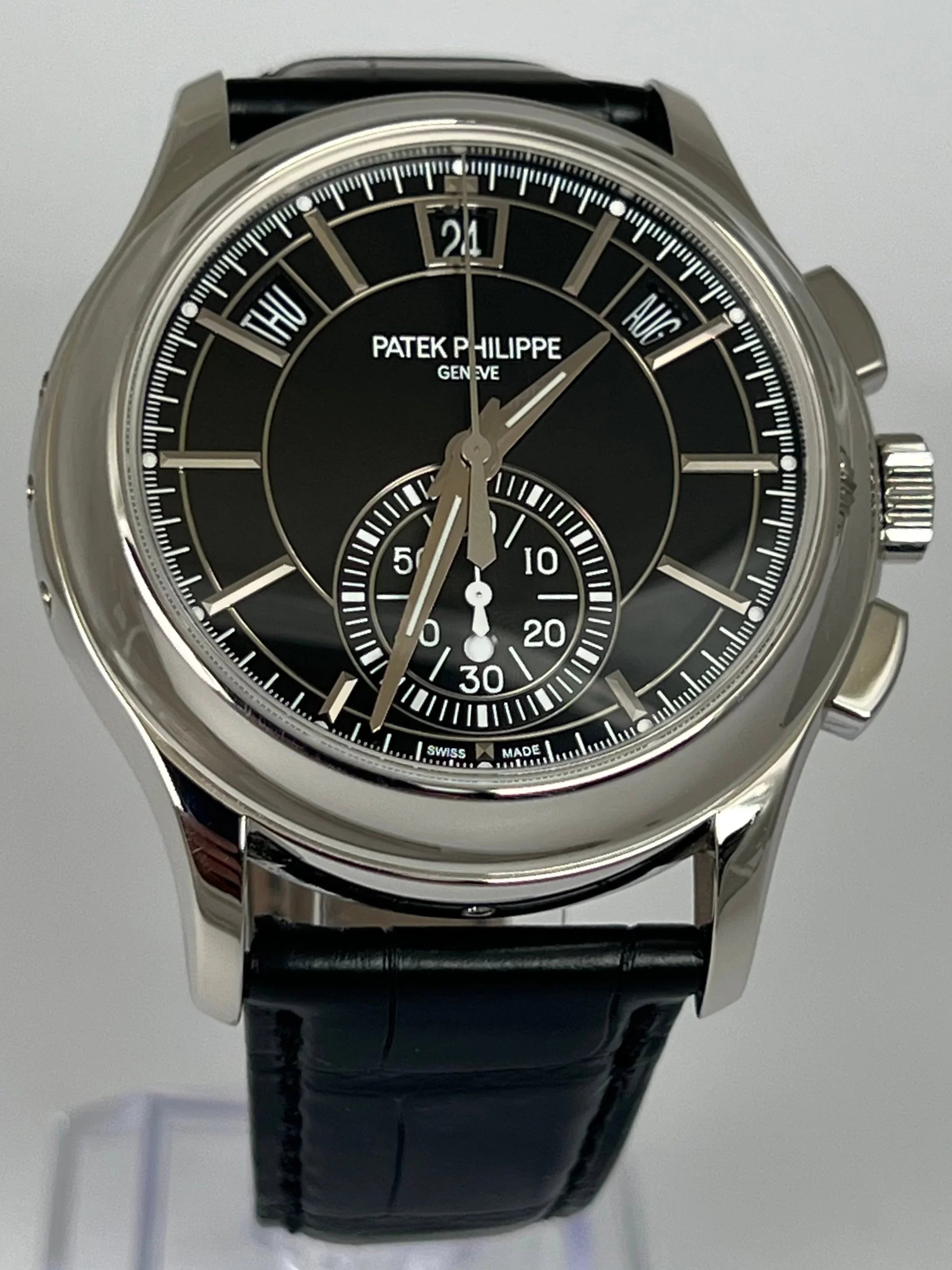 PATEK PHILIPPE FLYBACK CHRONOGRAPH ANNUAL CALENDAR 5905P