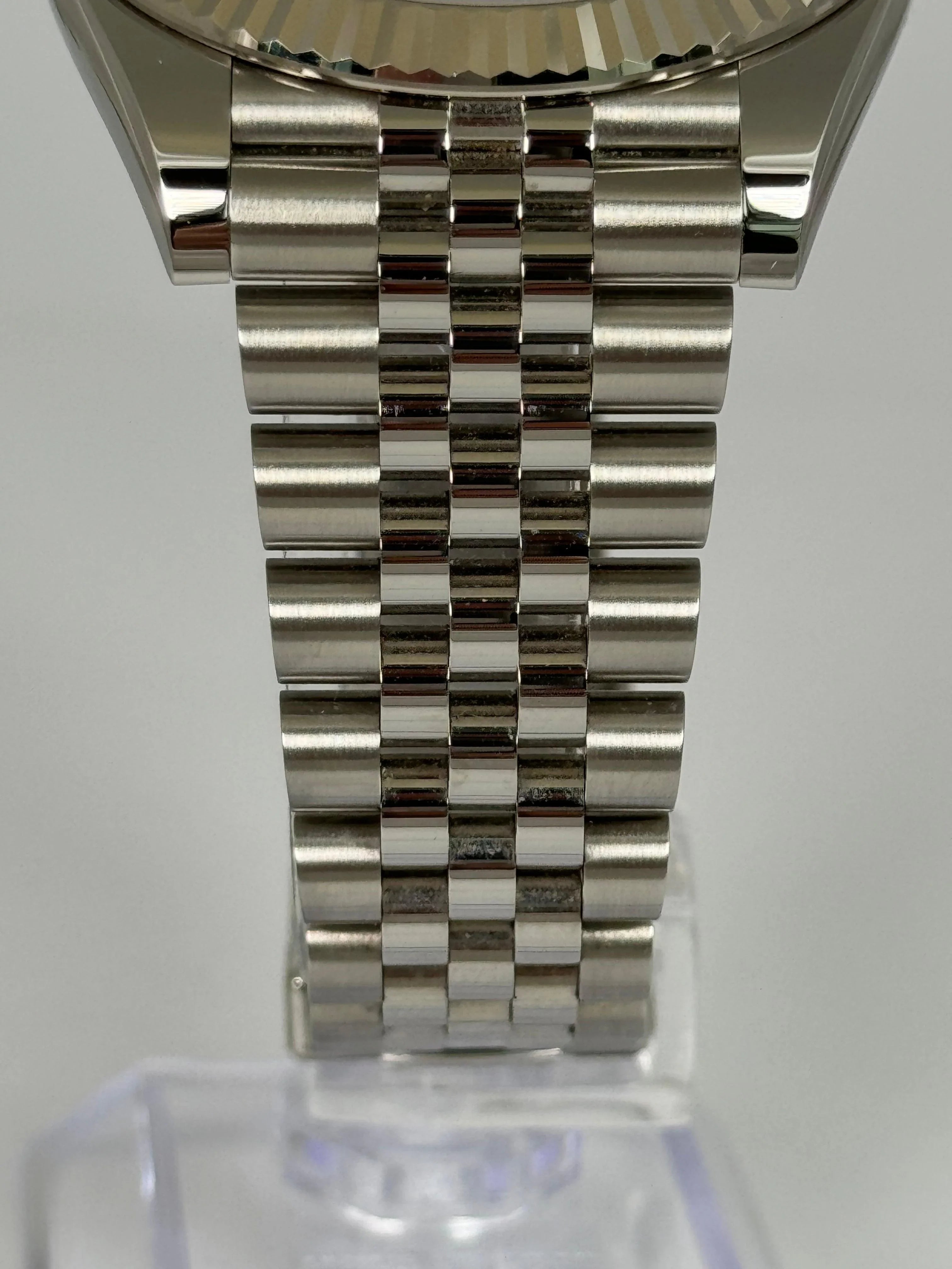 ROLEX DATEJUST 41 MINT GREEN FLUTED JUBILEE 126334