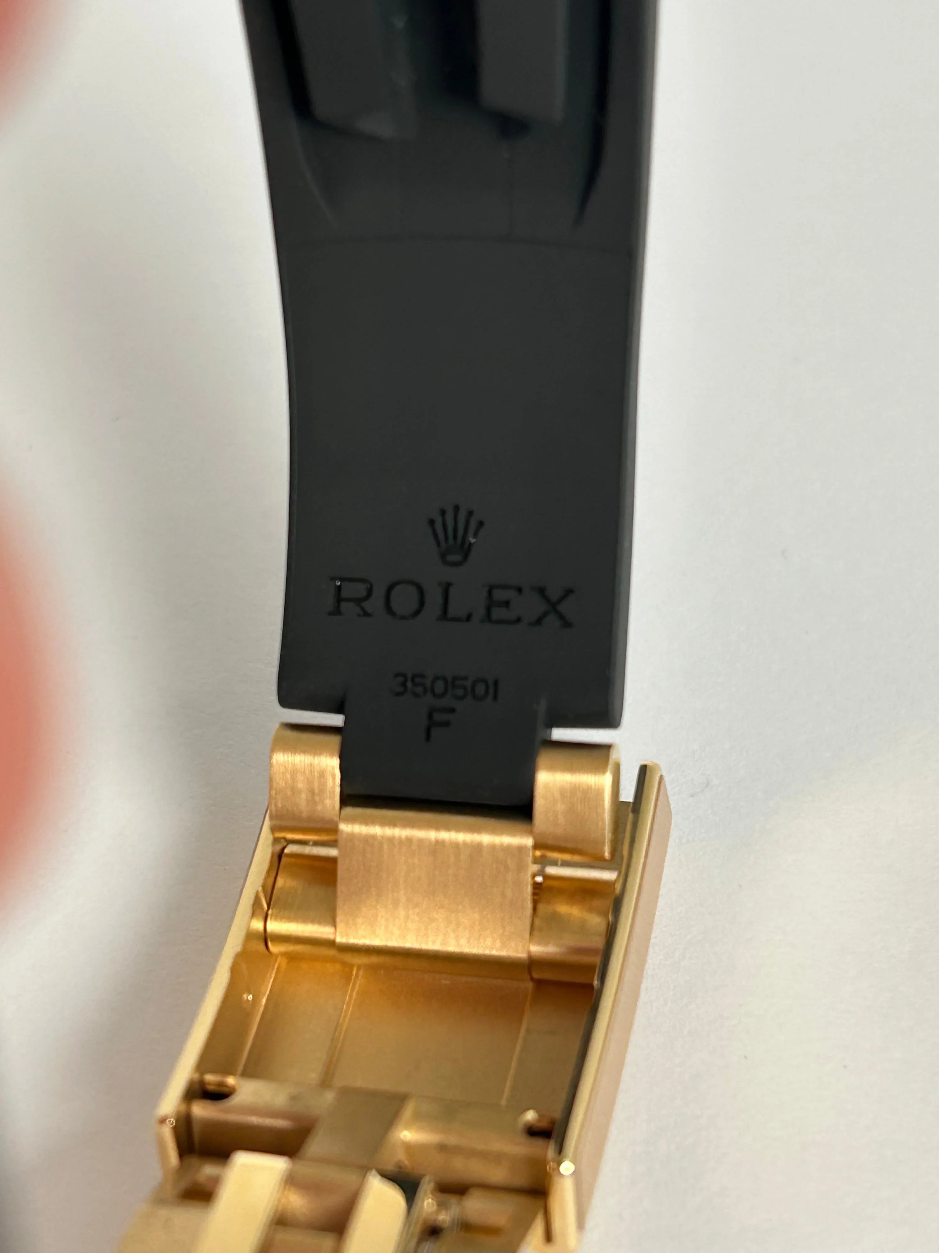 ROLEX DAYTONA BLACK DIAMOND SET DIAL 116518LN