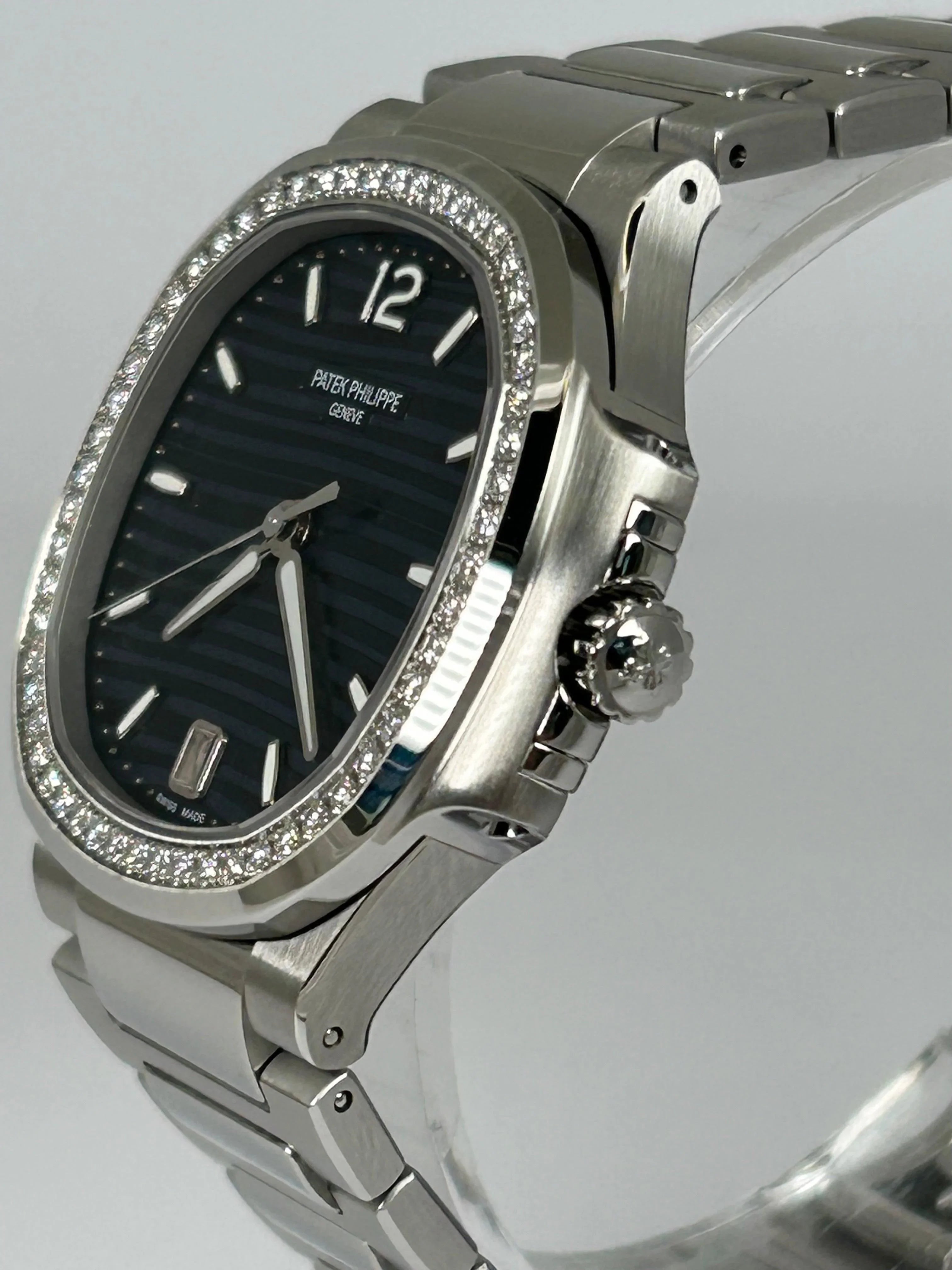 PATEK PHILIPPE NAUTILUS BLUE LADIES DIAMOND BEZEL 7118/1200A-001