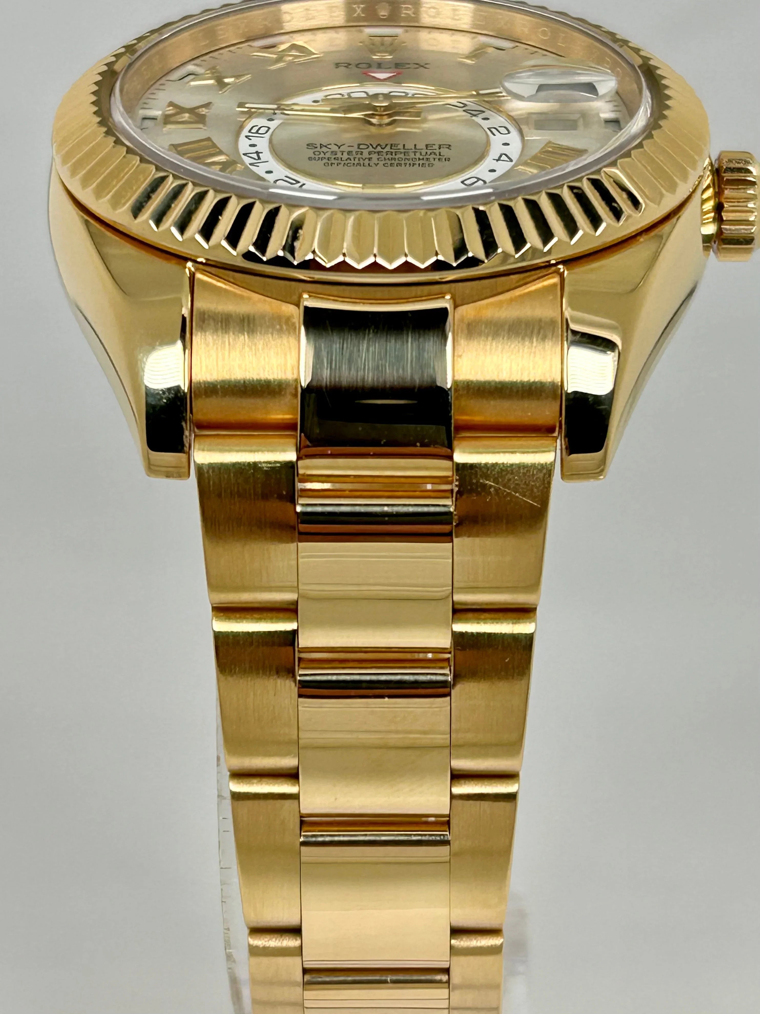 Rolex Sky-Dweller 326938 RARE Silver Dial