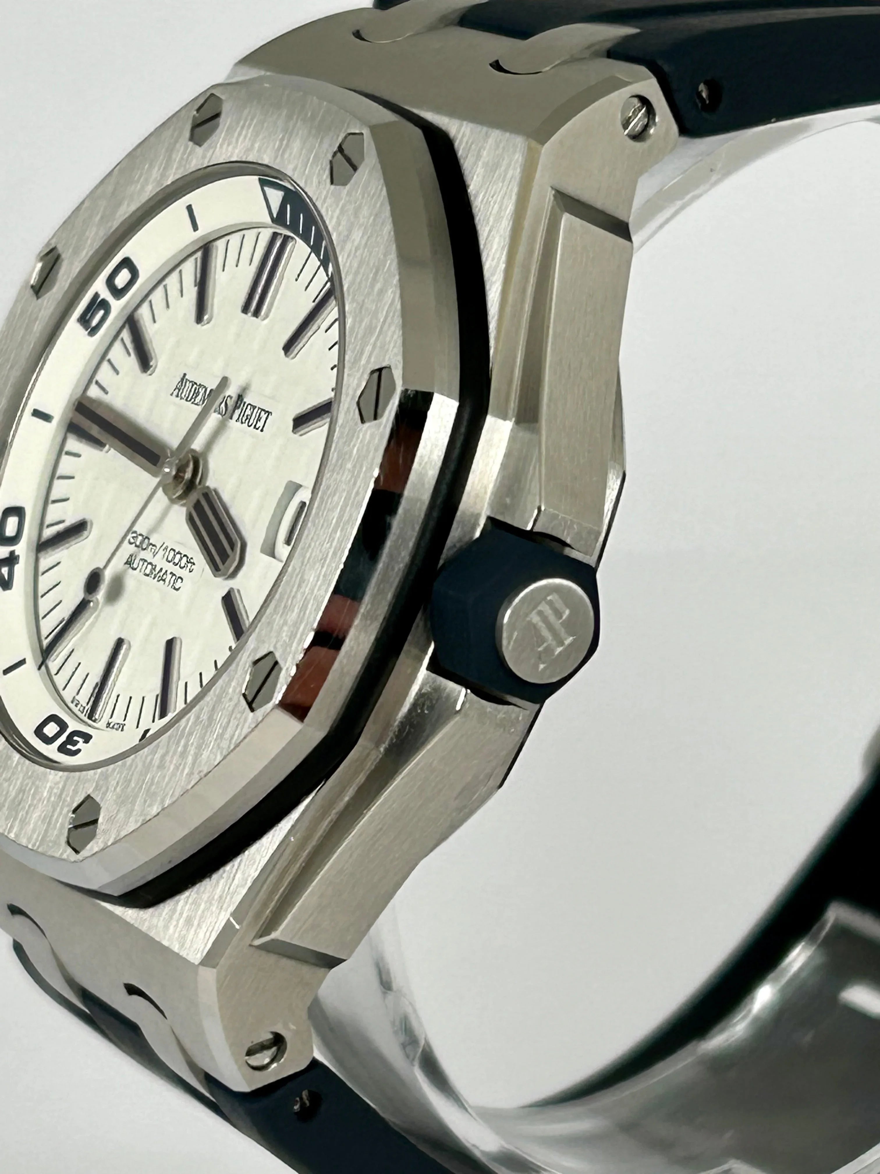 Audemars Piguet AP Royal Oak Offshore Diver 15710ST