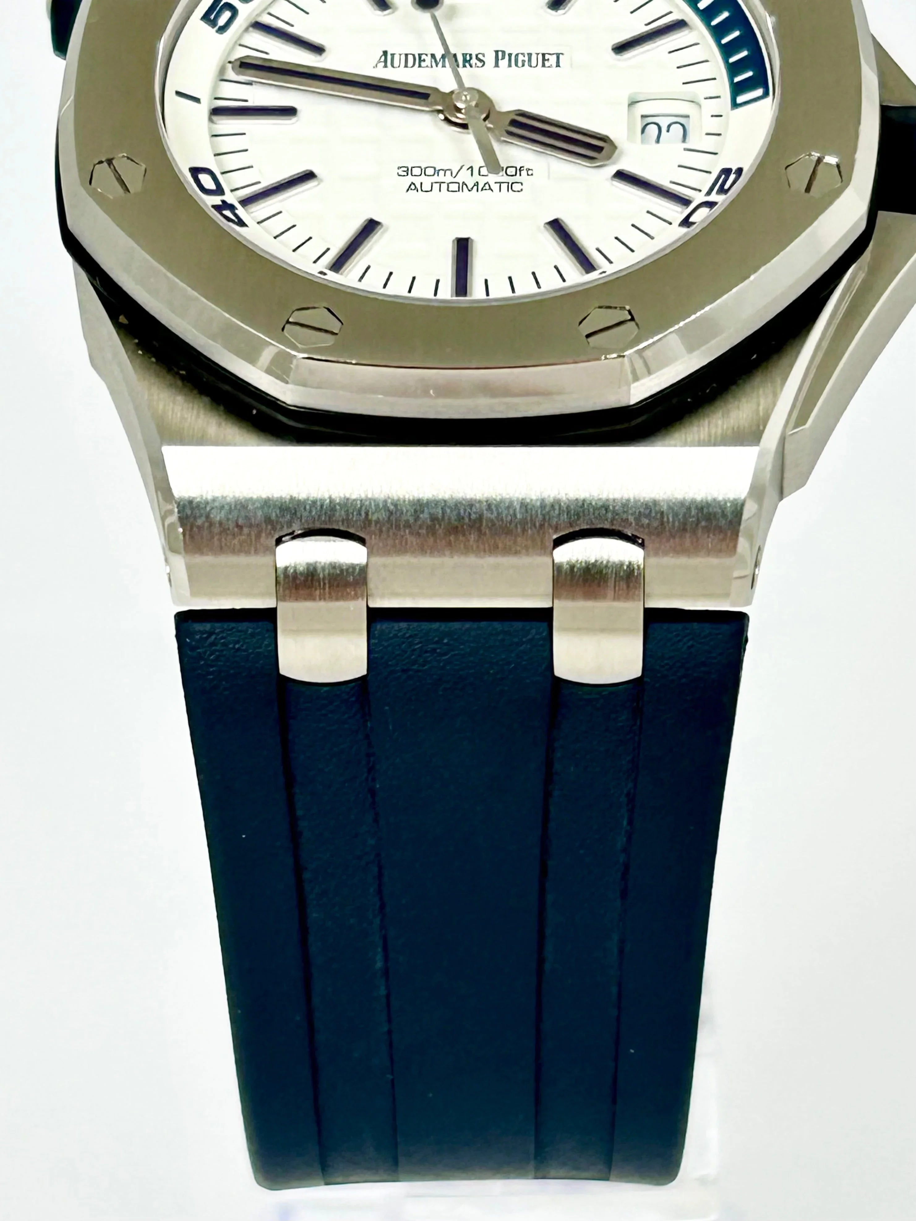 Audemars Piguet AP Royal Oak Offshore Diver 15710ST