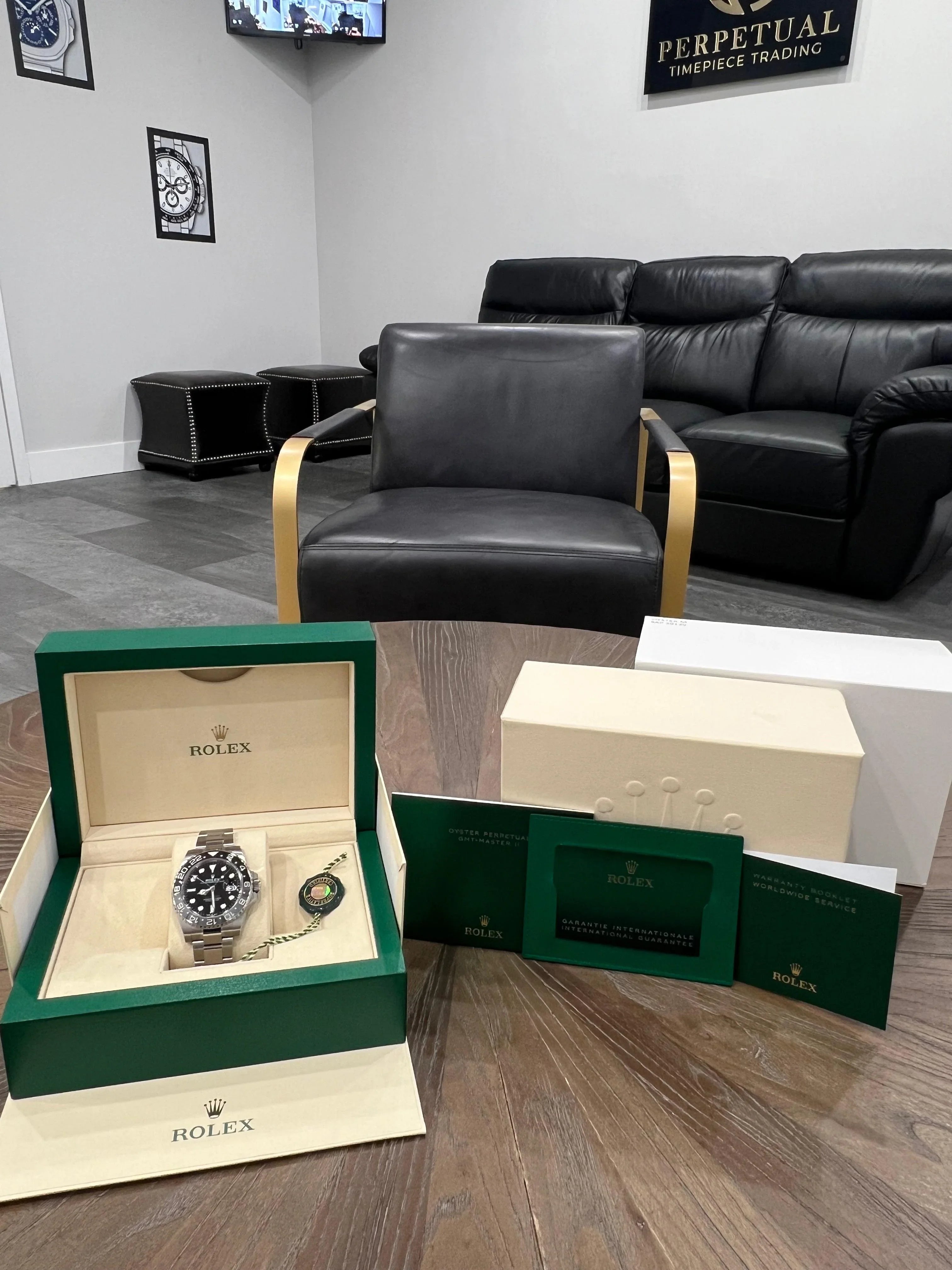 ROLEX GMT MASTER 2 BRUCE WAYNE 126710GRNR