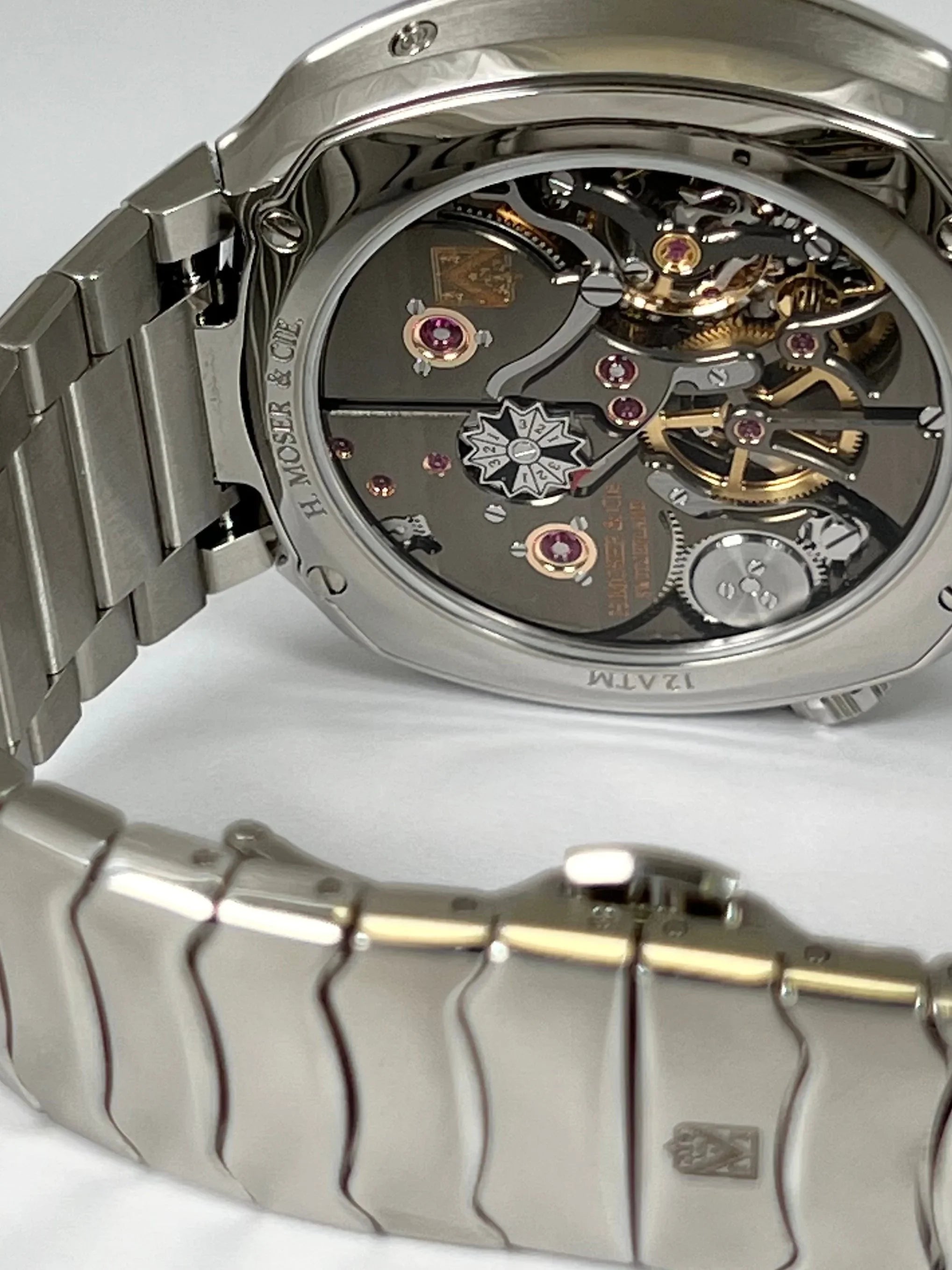 H. MOSER & CIE MOSER STREAMLINER PERPETUAL CALENDAR 6812-1200