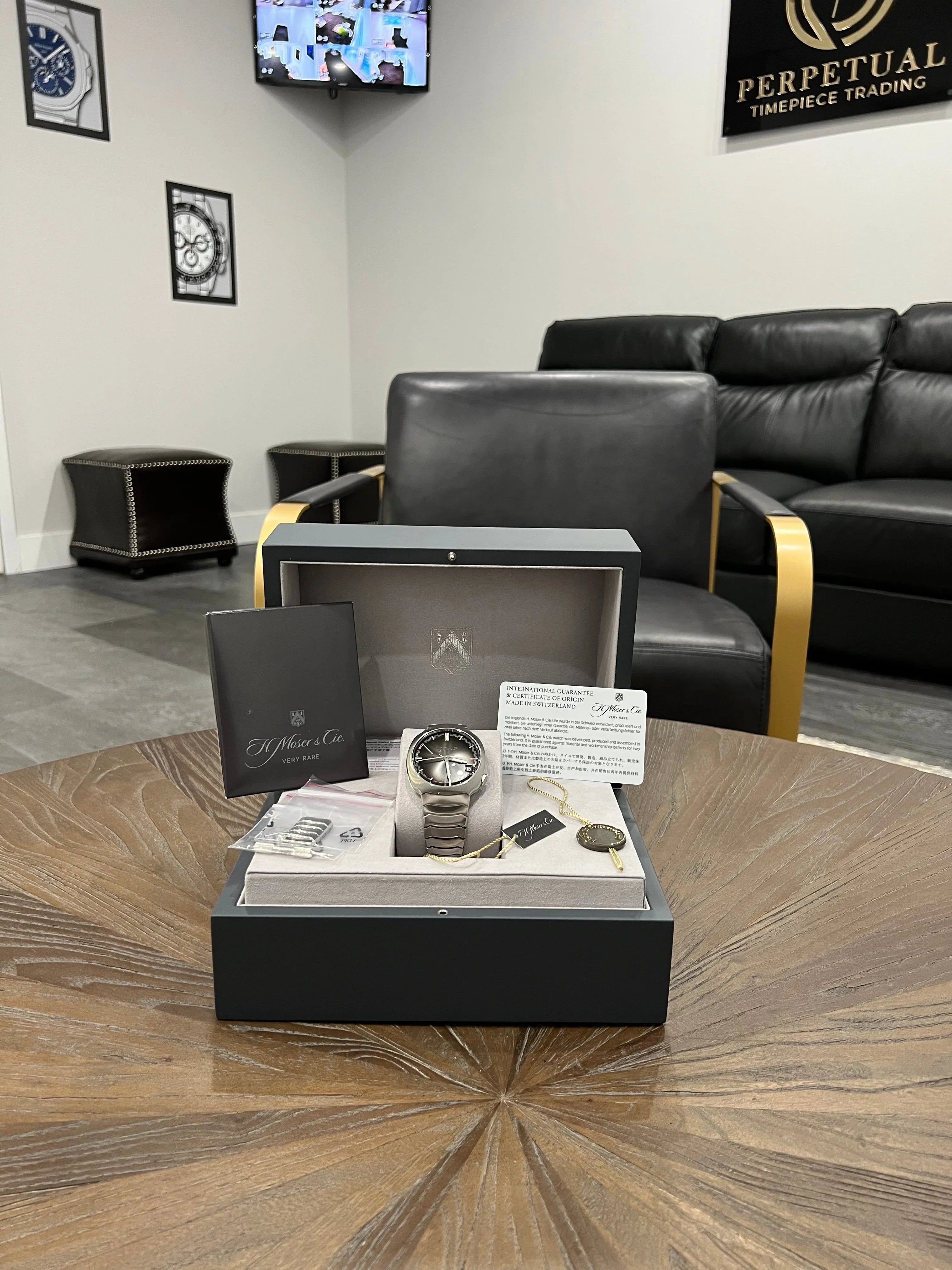 H. MOSER & CIE MOSER STREAMLINER PERPETUAL CALENDAR 6812-1200