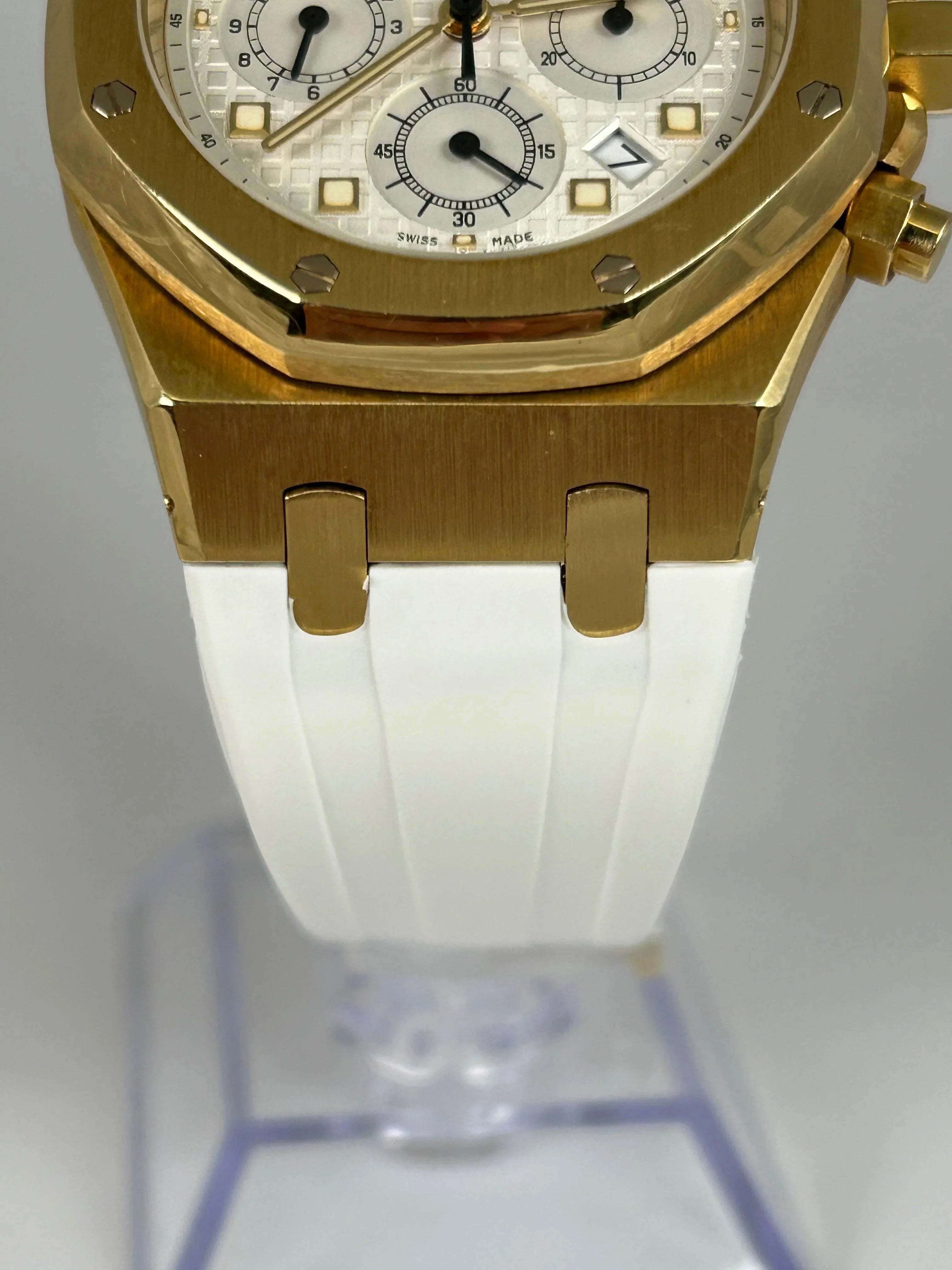 AUDEMARS PIGUET ROYAL OAK CHRONOGRAPH WHITE DIAL YELLOW GOLD 26022BA