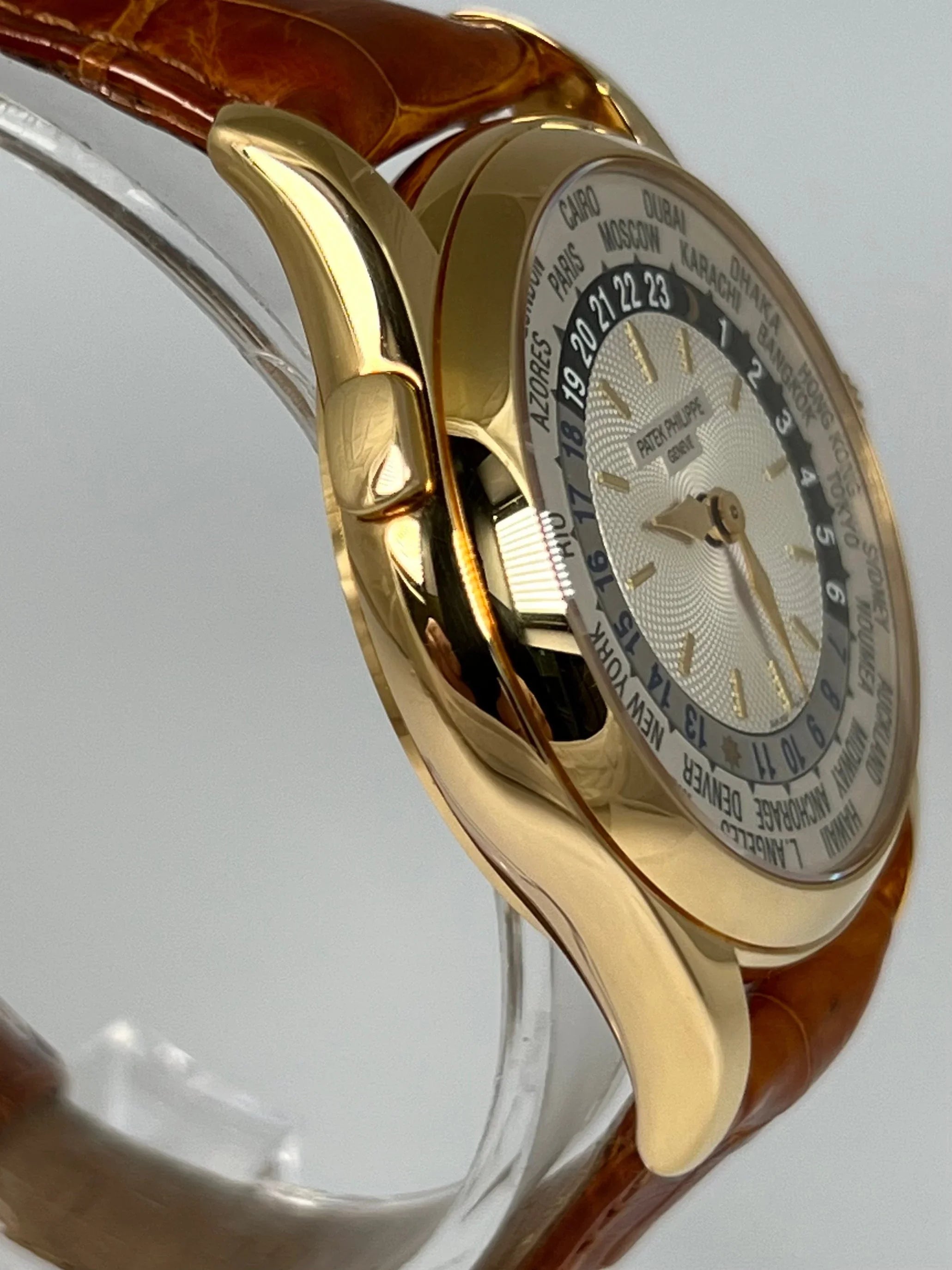PATEK PHILIPPE WORLD TIME YELLOW GOLD 5110J
