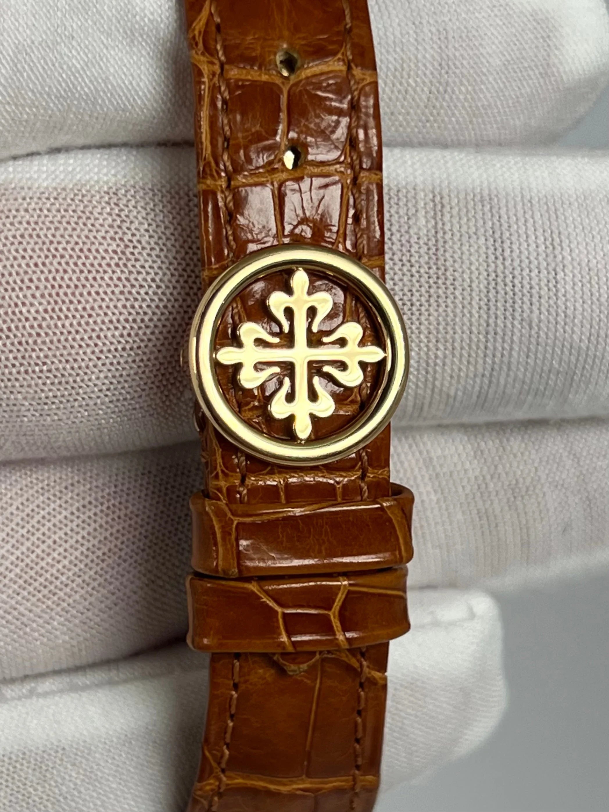 PATEK PHILIPPE WORLD TIME YELLOW GOLD 5110J