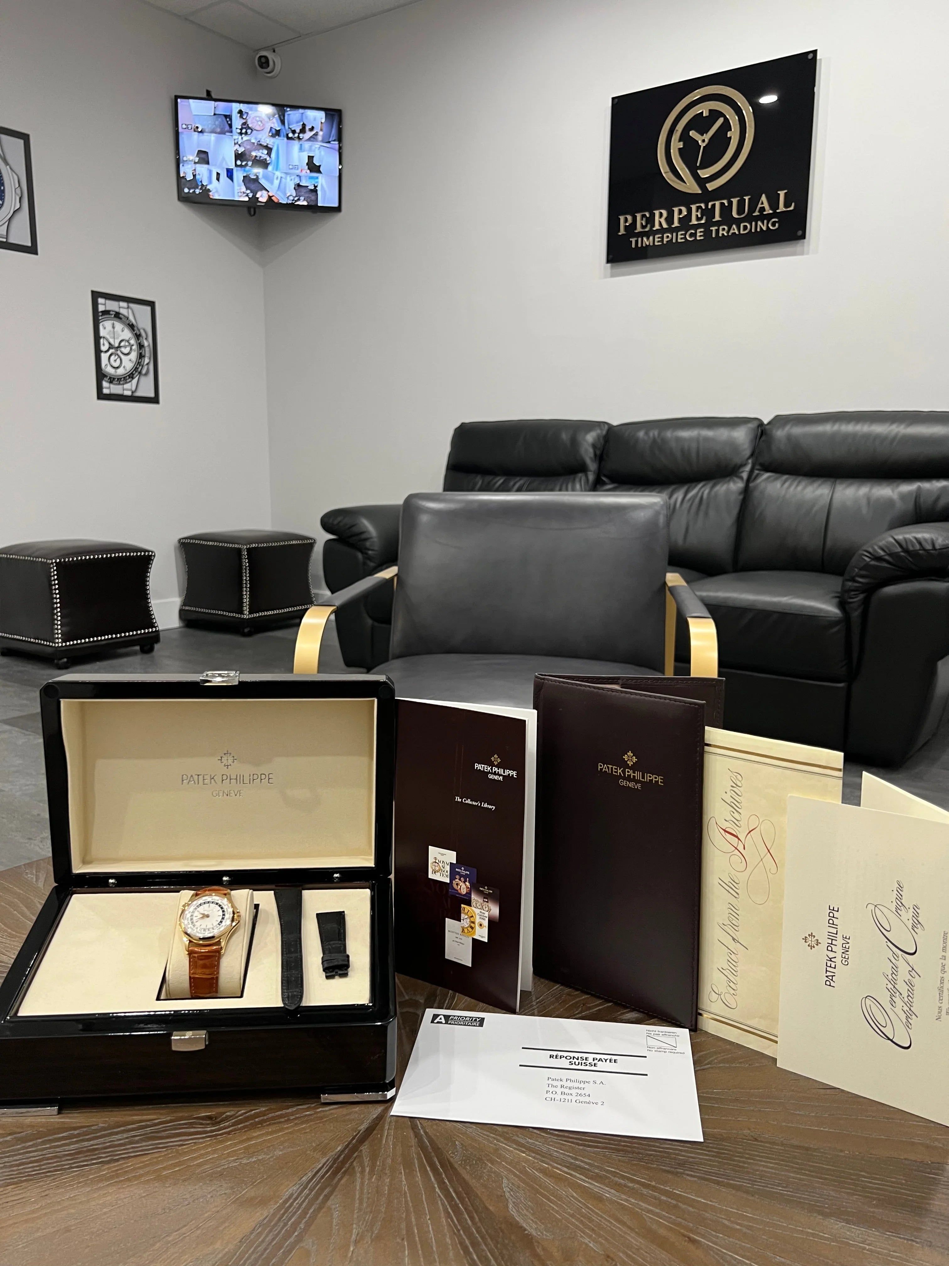 PATEK PHILIPPE WORLD TIME YELLOW GOLD 5110J