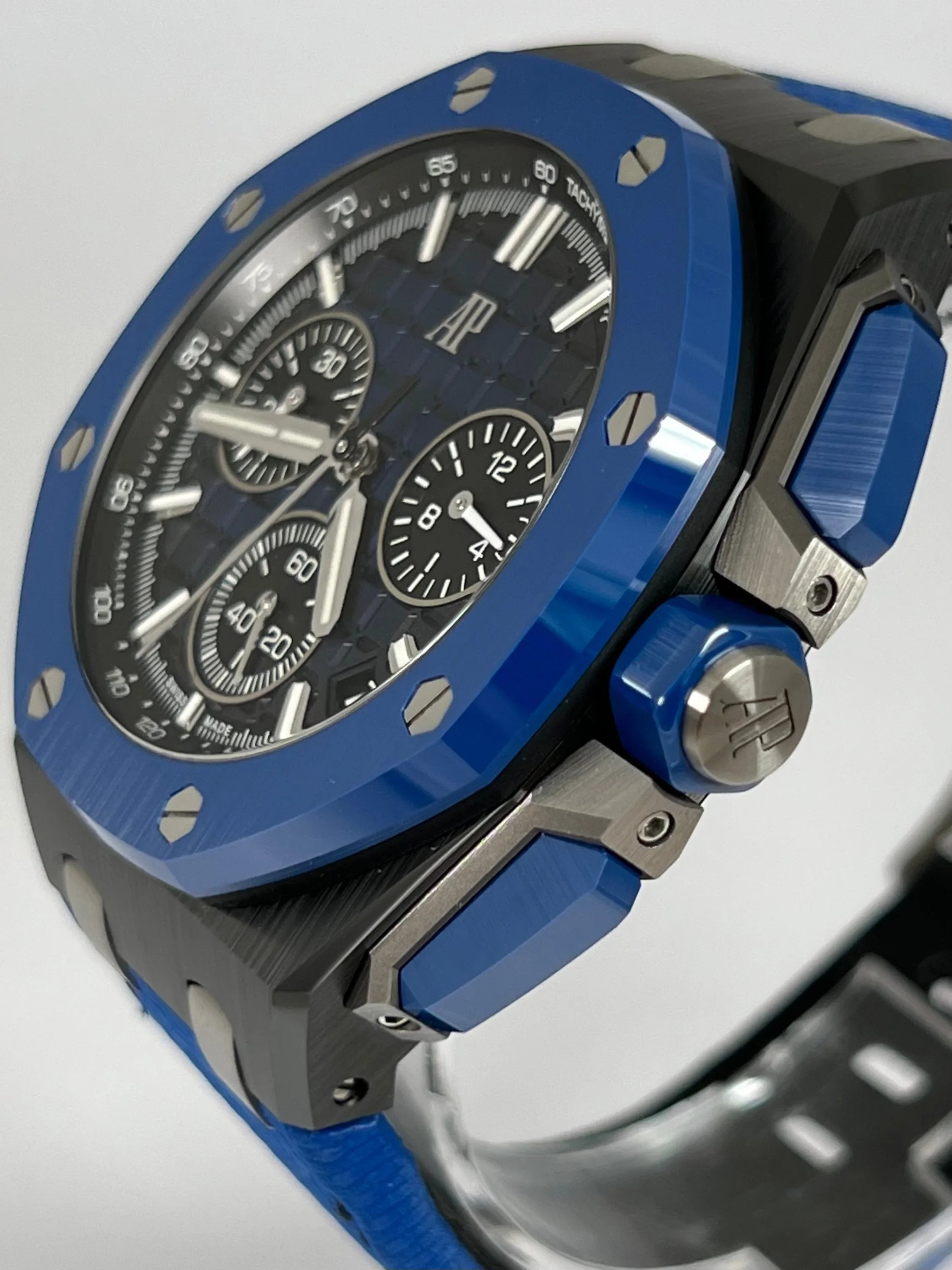 AUDEMARS PIGUET ROYAL OAK OFFSHORE BLUE CERAMIC 26420CE