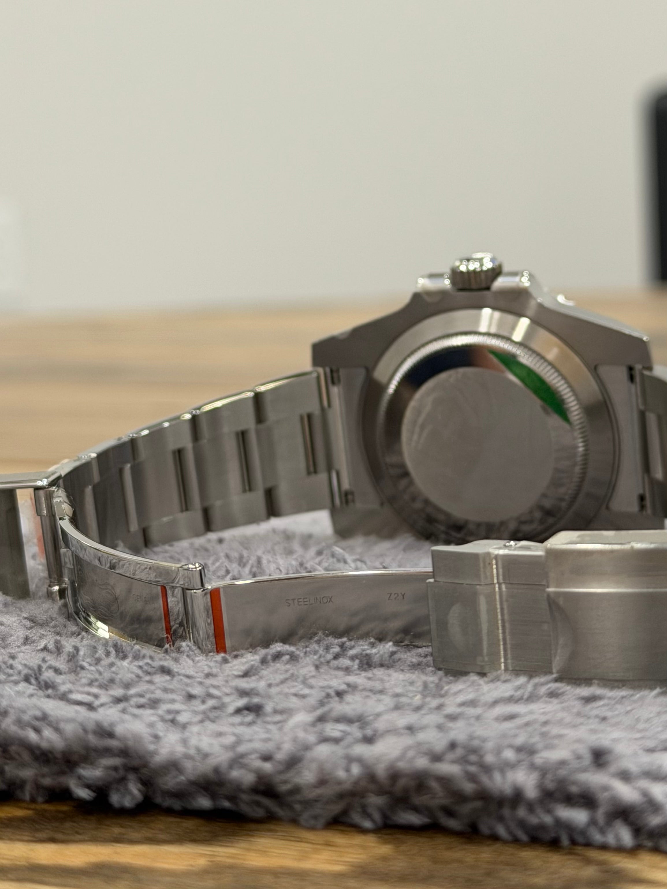 ROLEX SUBMARINER HULK 116610LV
