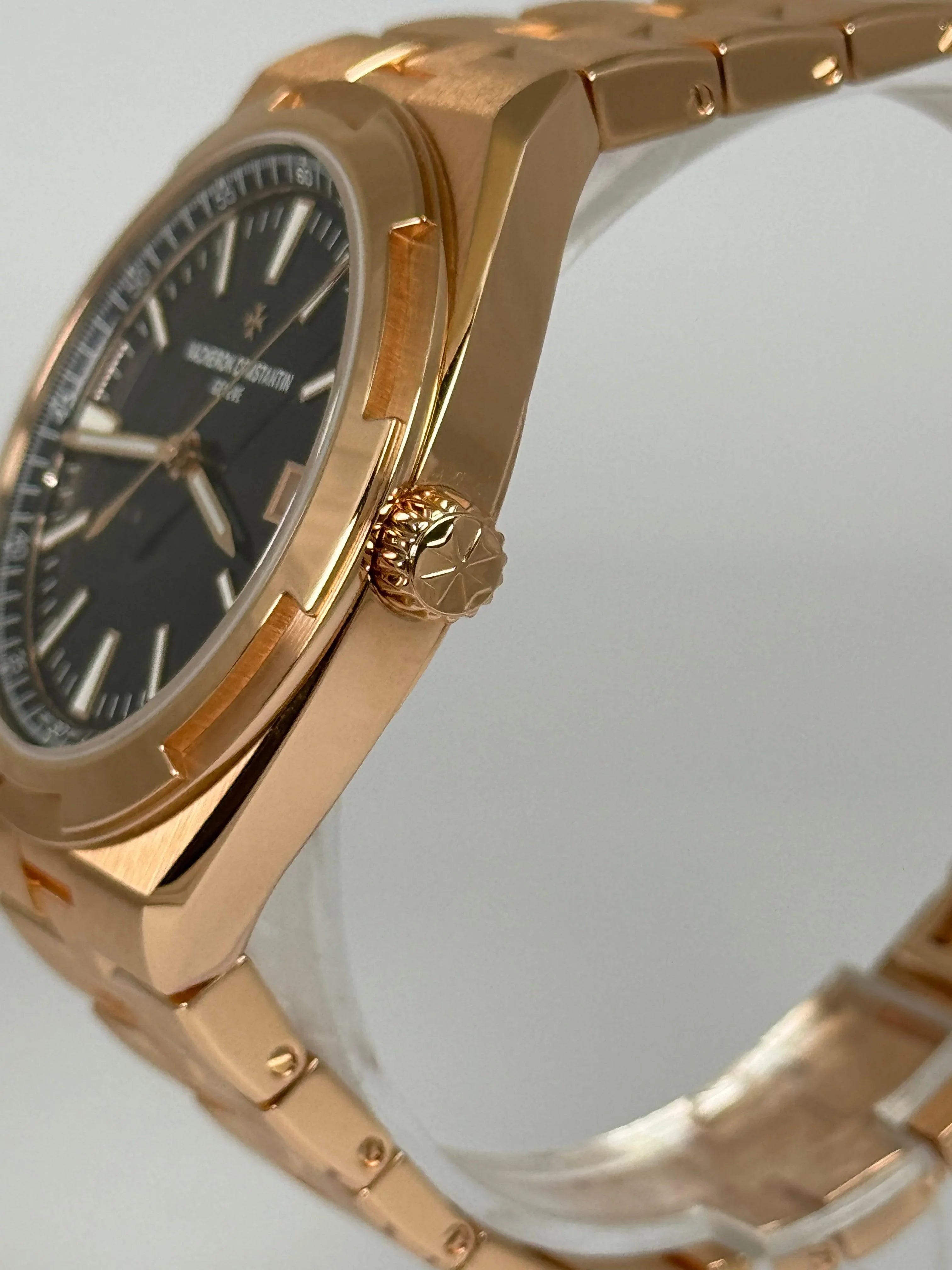 VACHERON CONSTANTIN OVERSEAS ROSE GOLD NEW RELEASE 2023 4520V/210R-B705