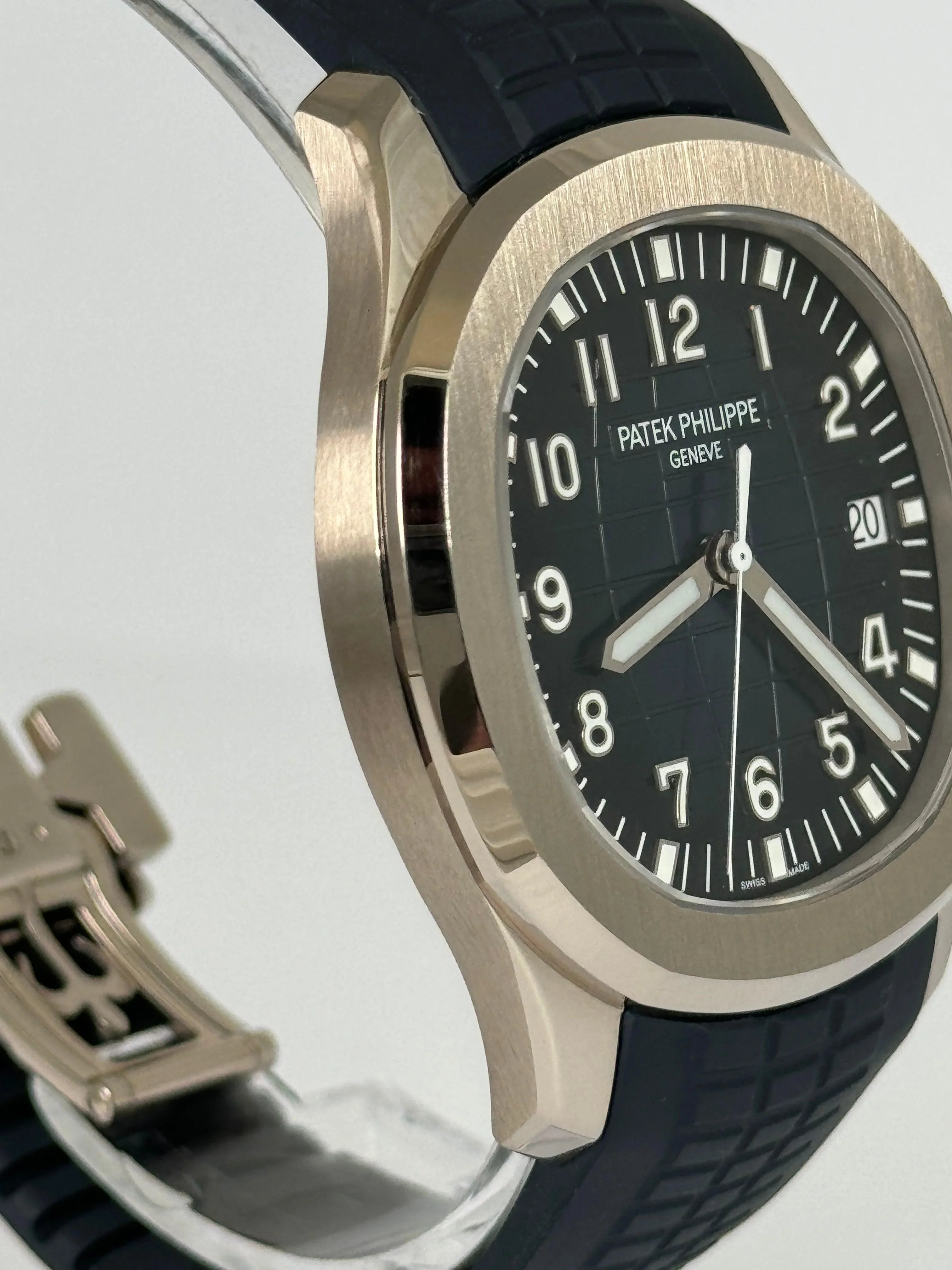 PATEK PHILIPPE AQUANAUT BLUE DIAL 5168G