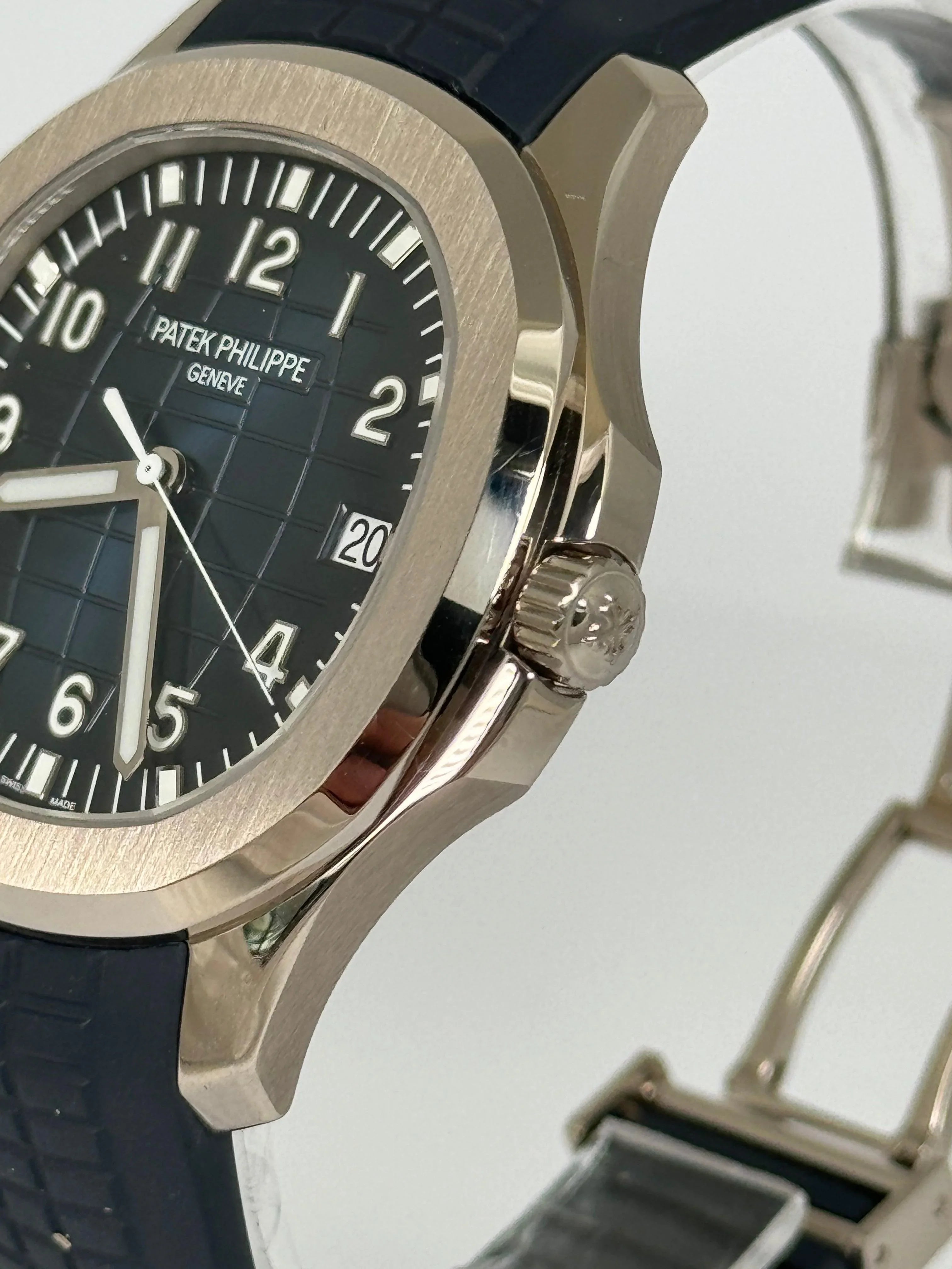 PATEK PHILIPPE AQUANAUT BLUE DIAL 5168G