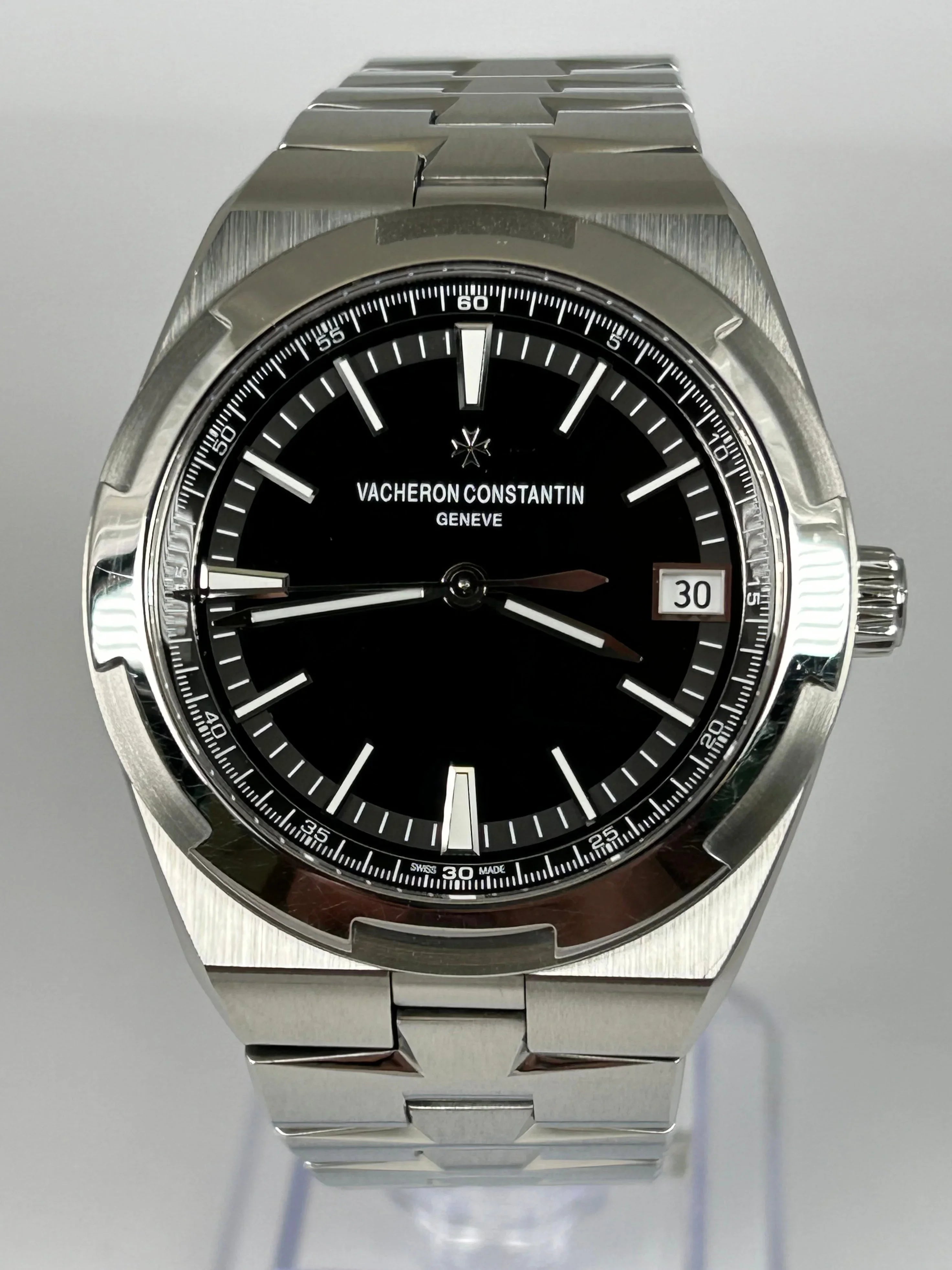 Vacheron Constantin Overseas Black Dial 4500V/110A-B483 41 MM STEEL