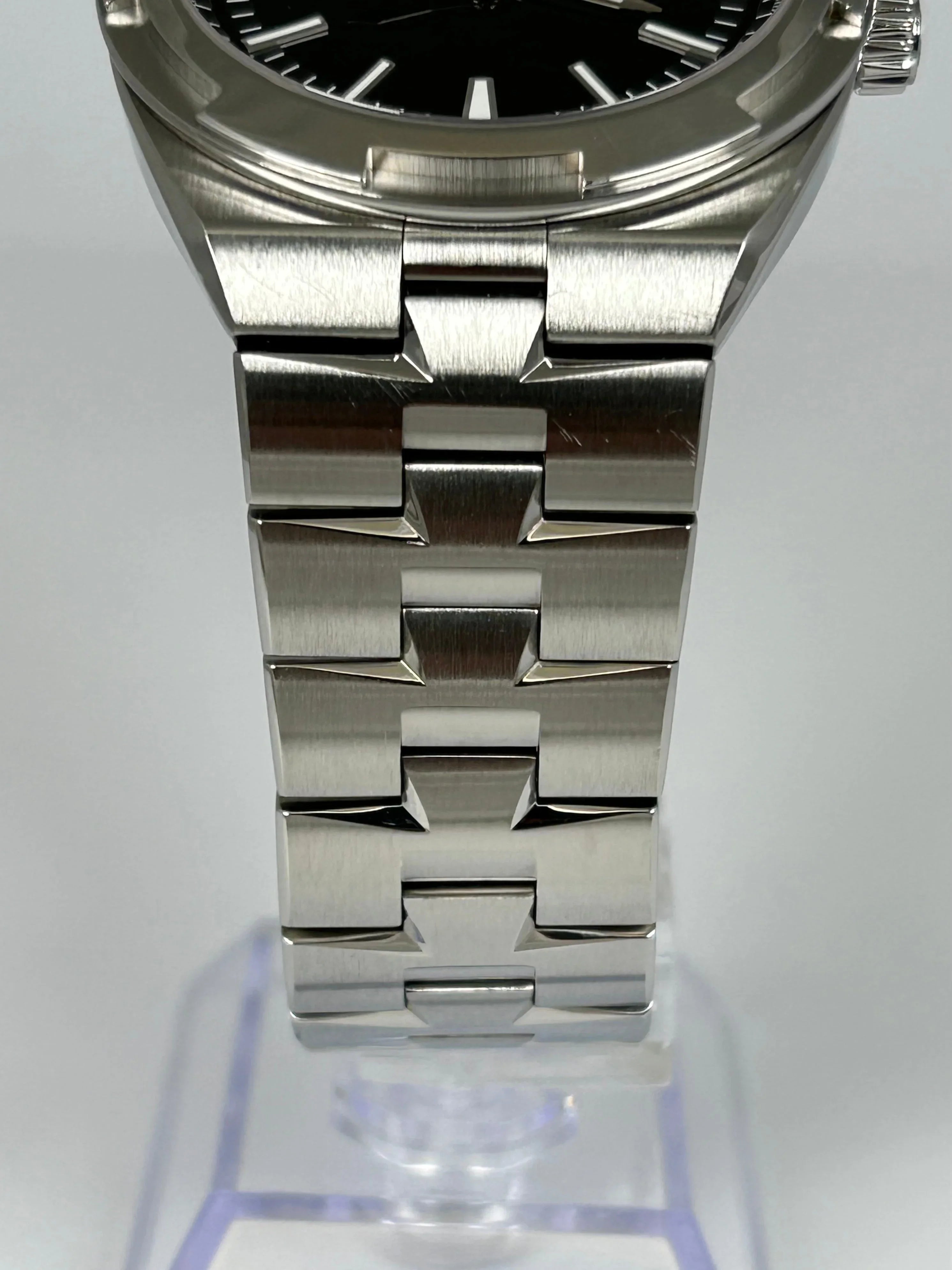 Vacheron Constantin Overseas Black Dial 4500V/110A-B483 41 MM STEEL