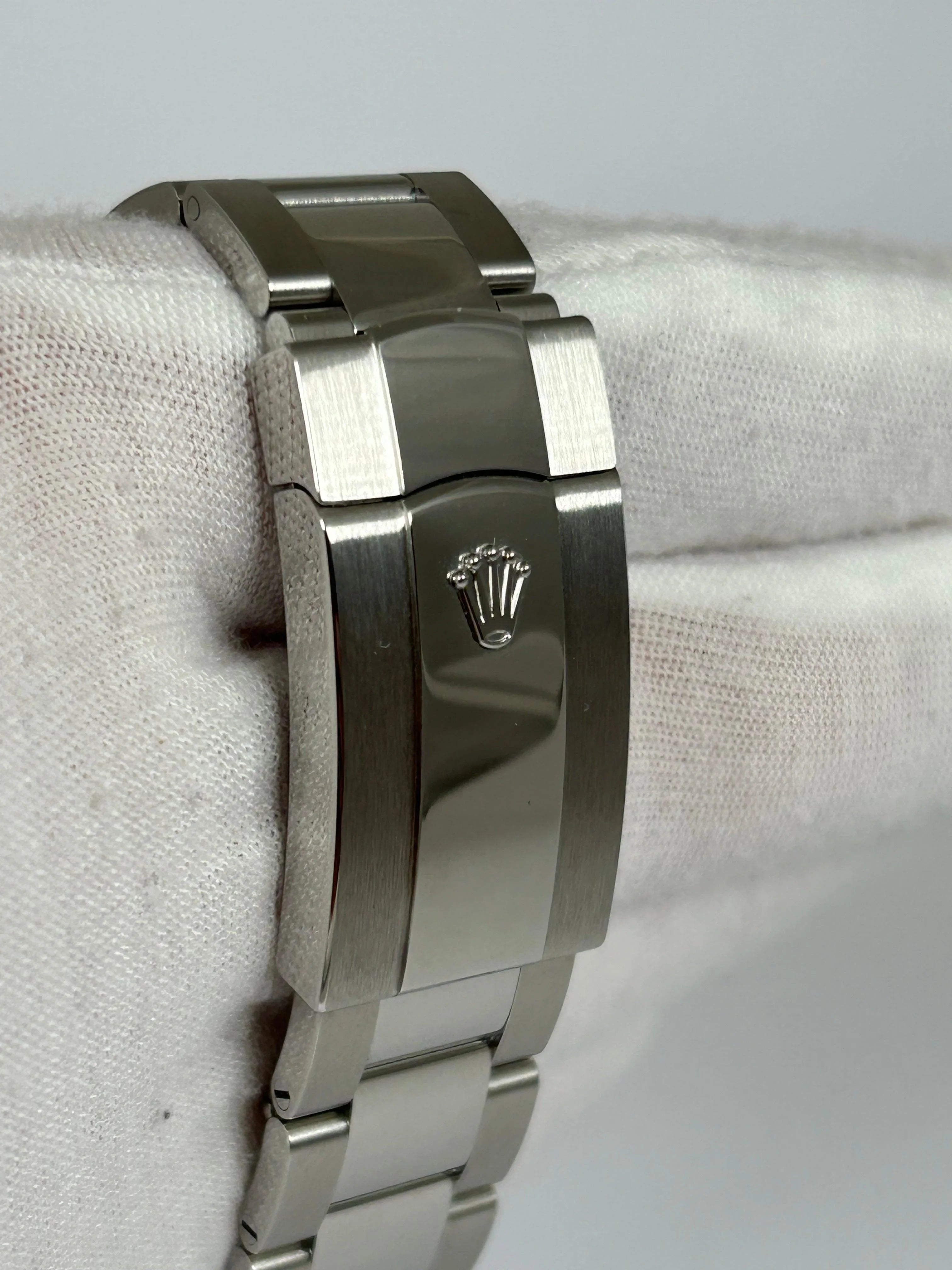 ROLEX SKY-DWELLER MINT GREEN DIAL OYSTER 336934