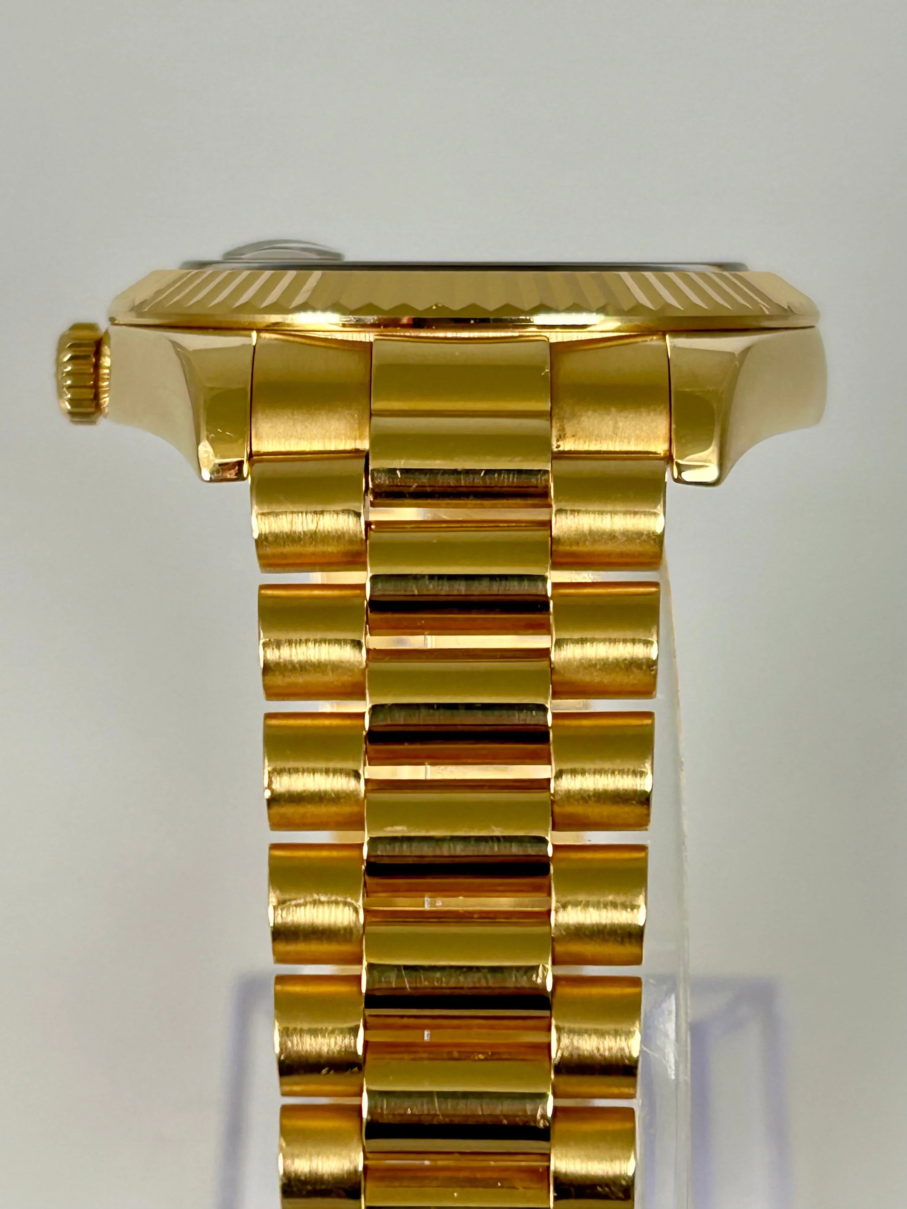 Rolex Day-Date 2 41MM DISCONTINUED 218238