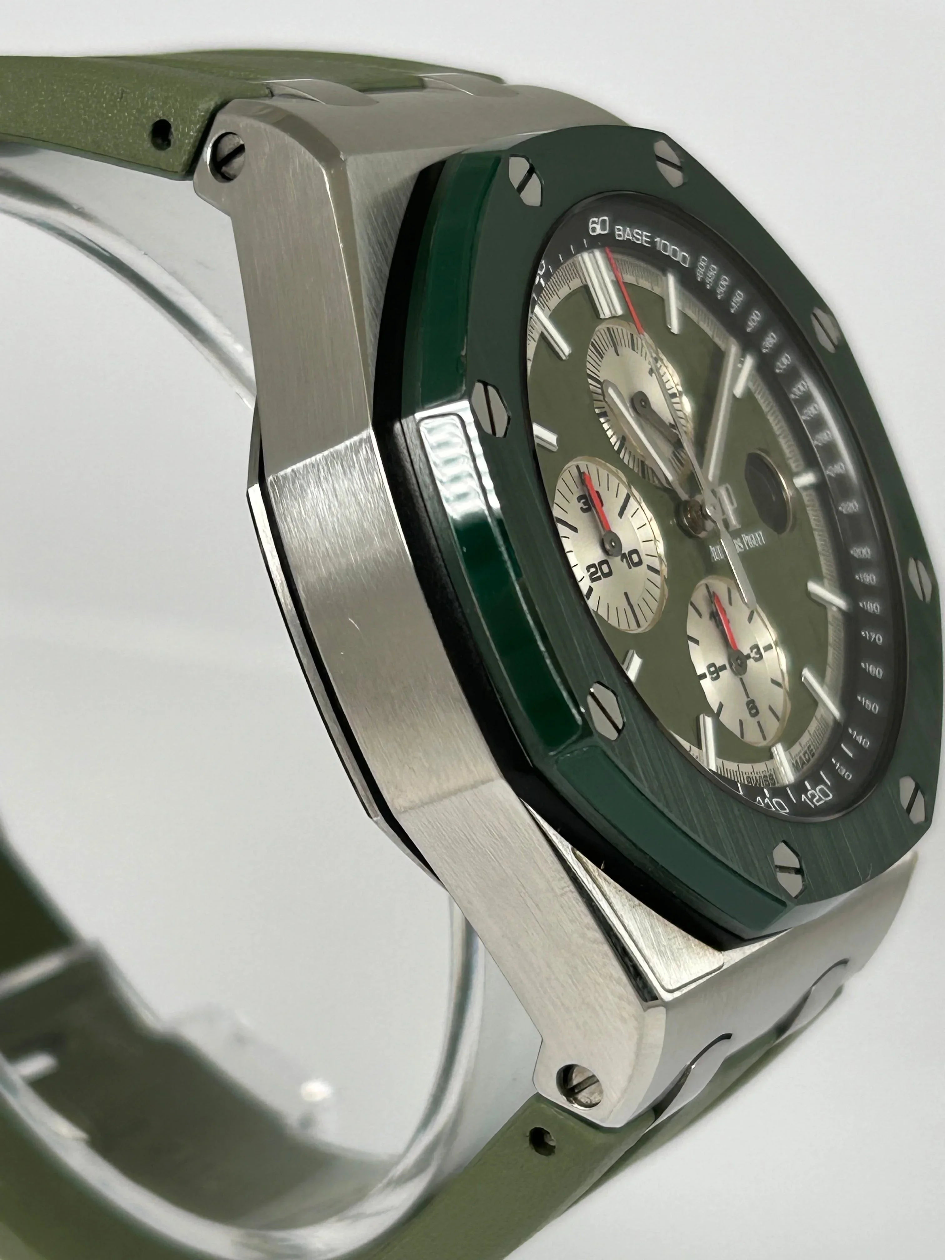 Audemars Piguet Royal Oak Offshore AP 26400 26400SO GREEN