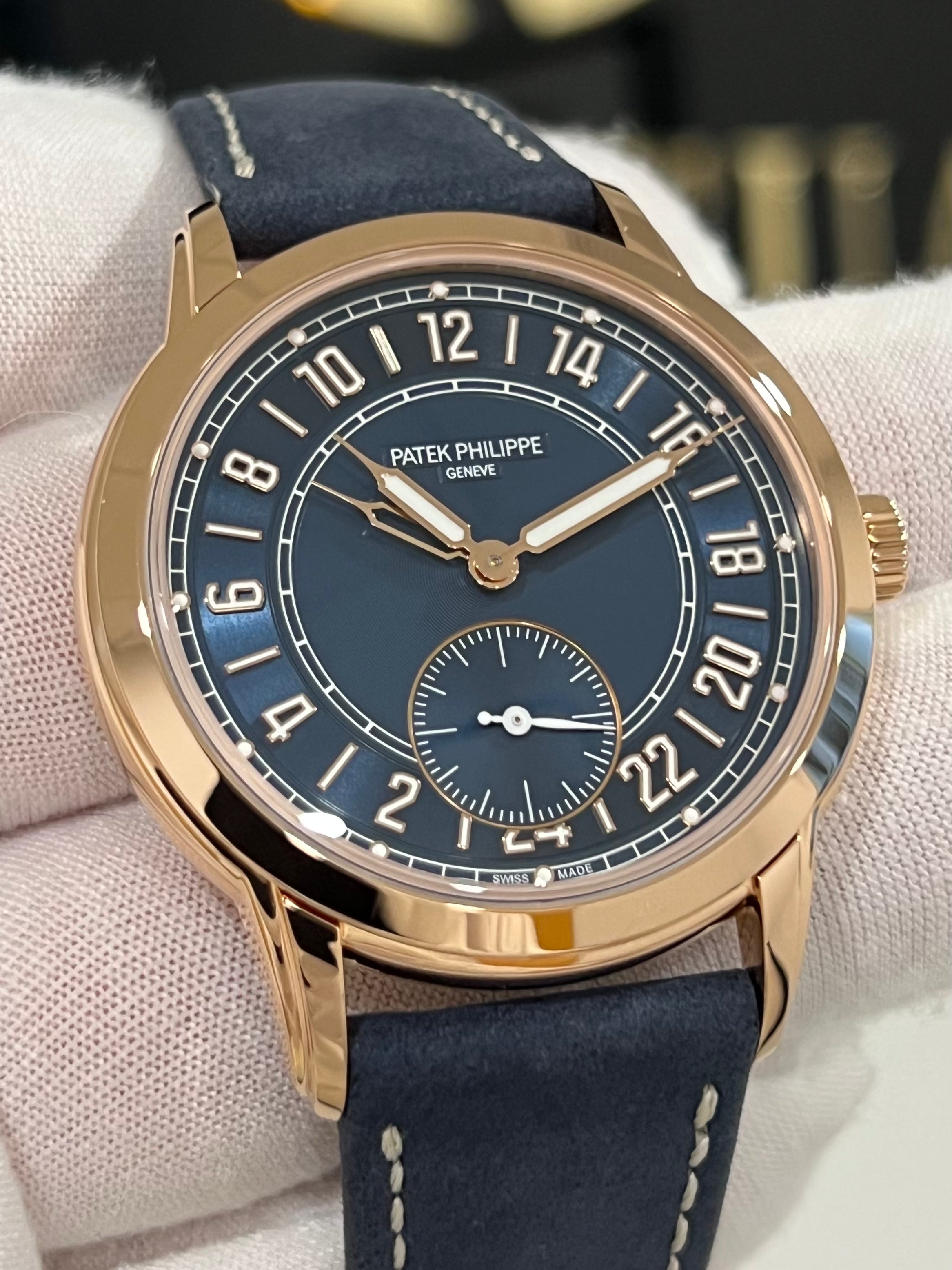 PATEK PHILIPPE 24 HOUR TRAVEL TIME BLUE DIAL ROSE GOLD 5224R
