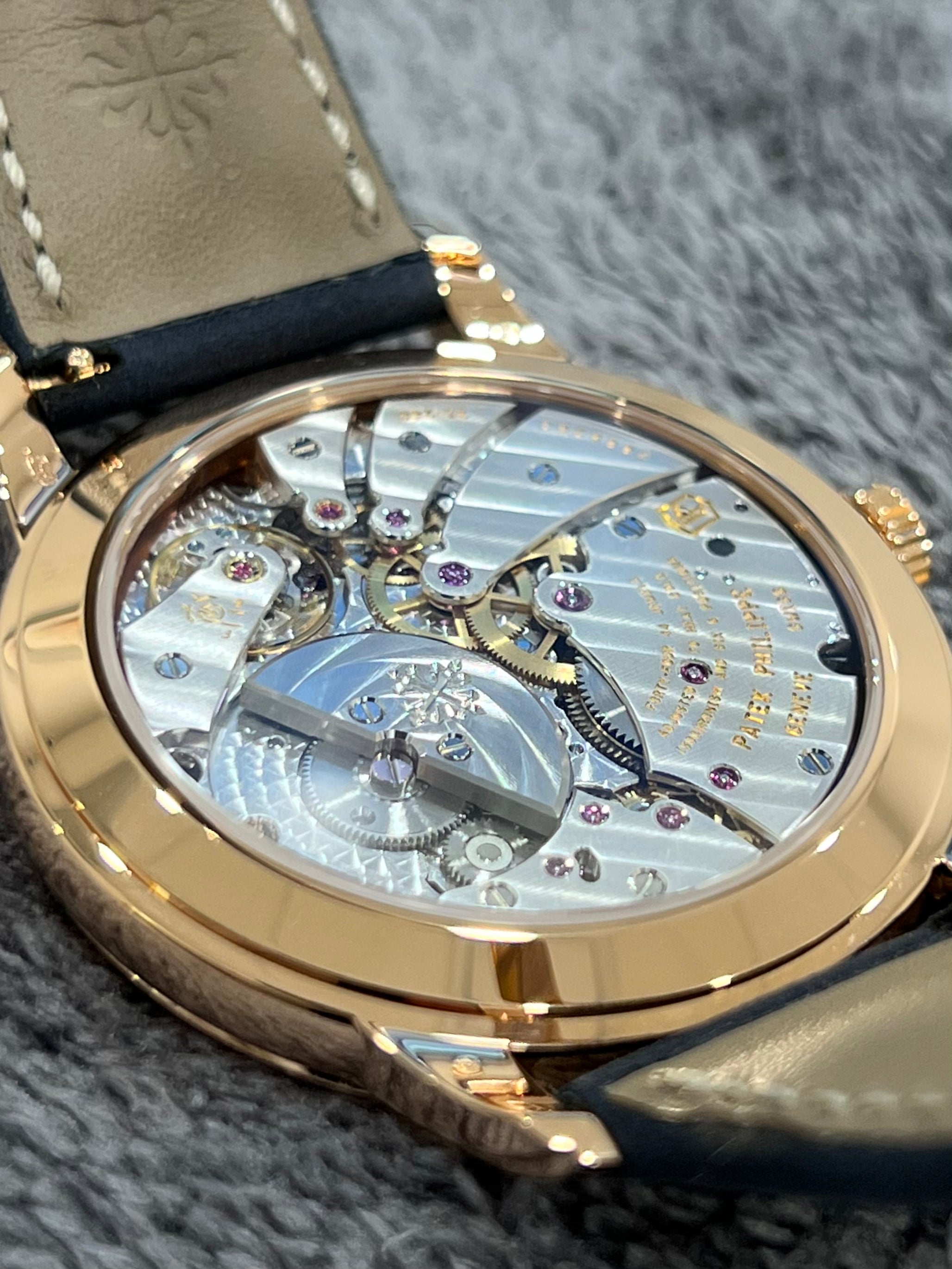 PATEK PHILIPPE 24 HOUR TRAVEL TIME BLUE DIAL ROSE GOLD 5224R