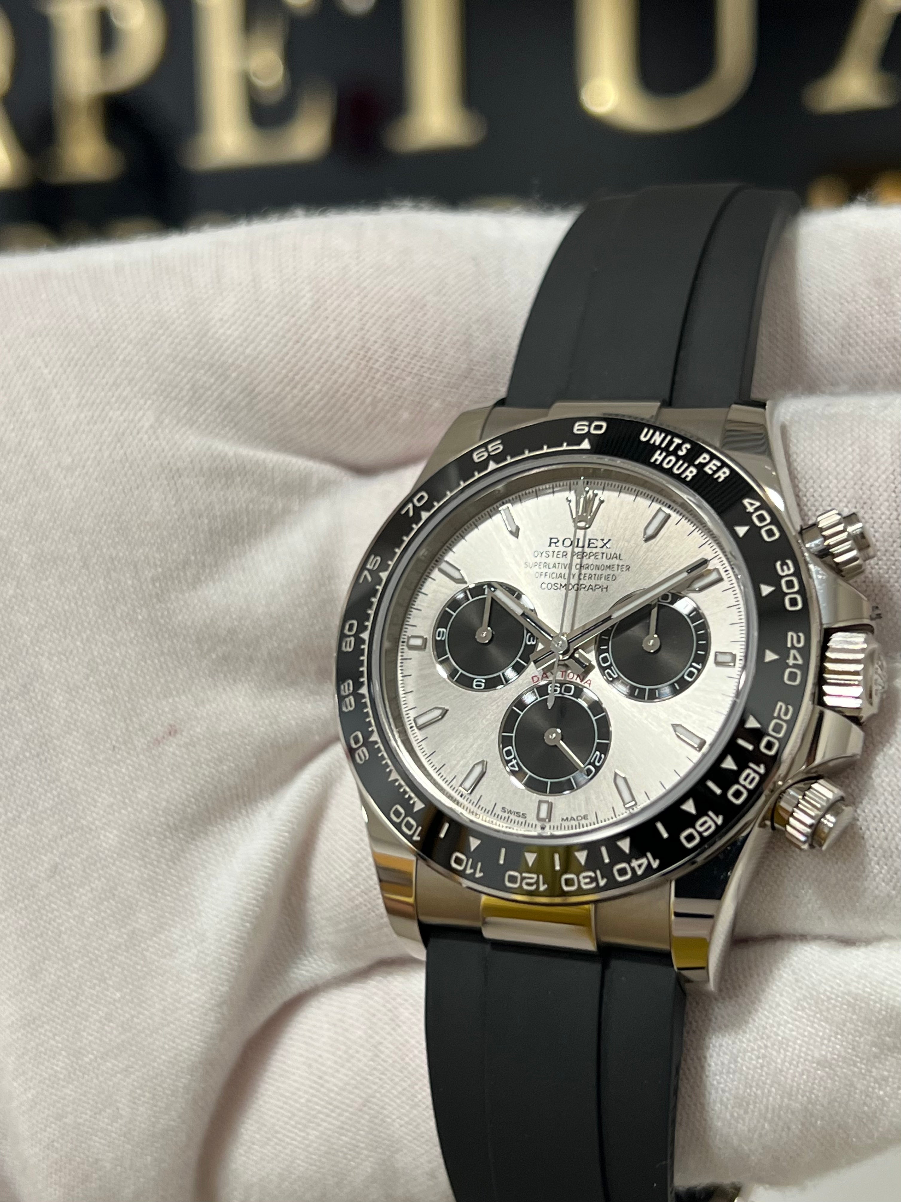 ROLEX DAYTONA GHOST WHITE GOLD OYSTER FLEX 126519LN