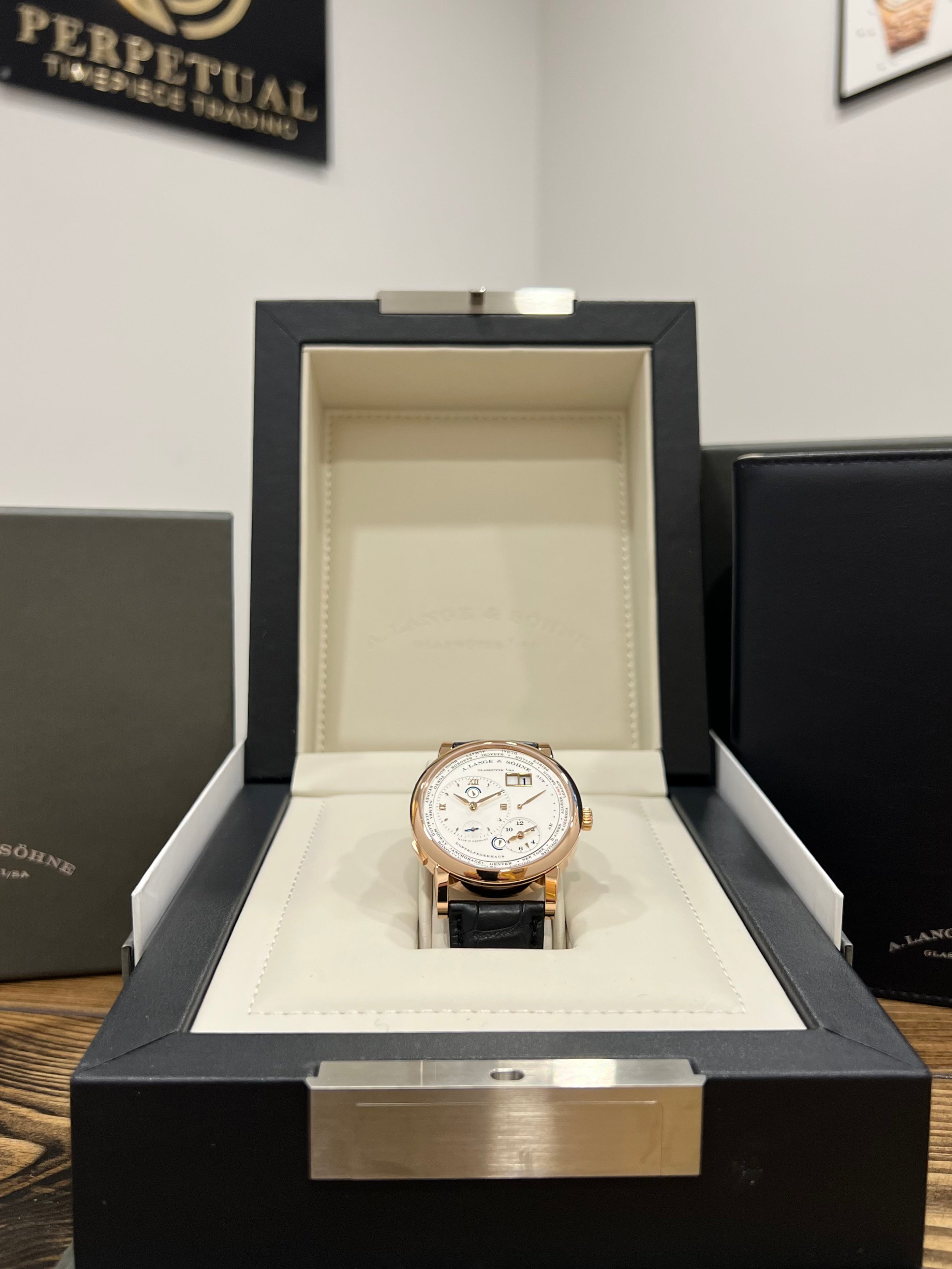 A.LANGE & SOHNE TIME ZONE 116.032