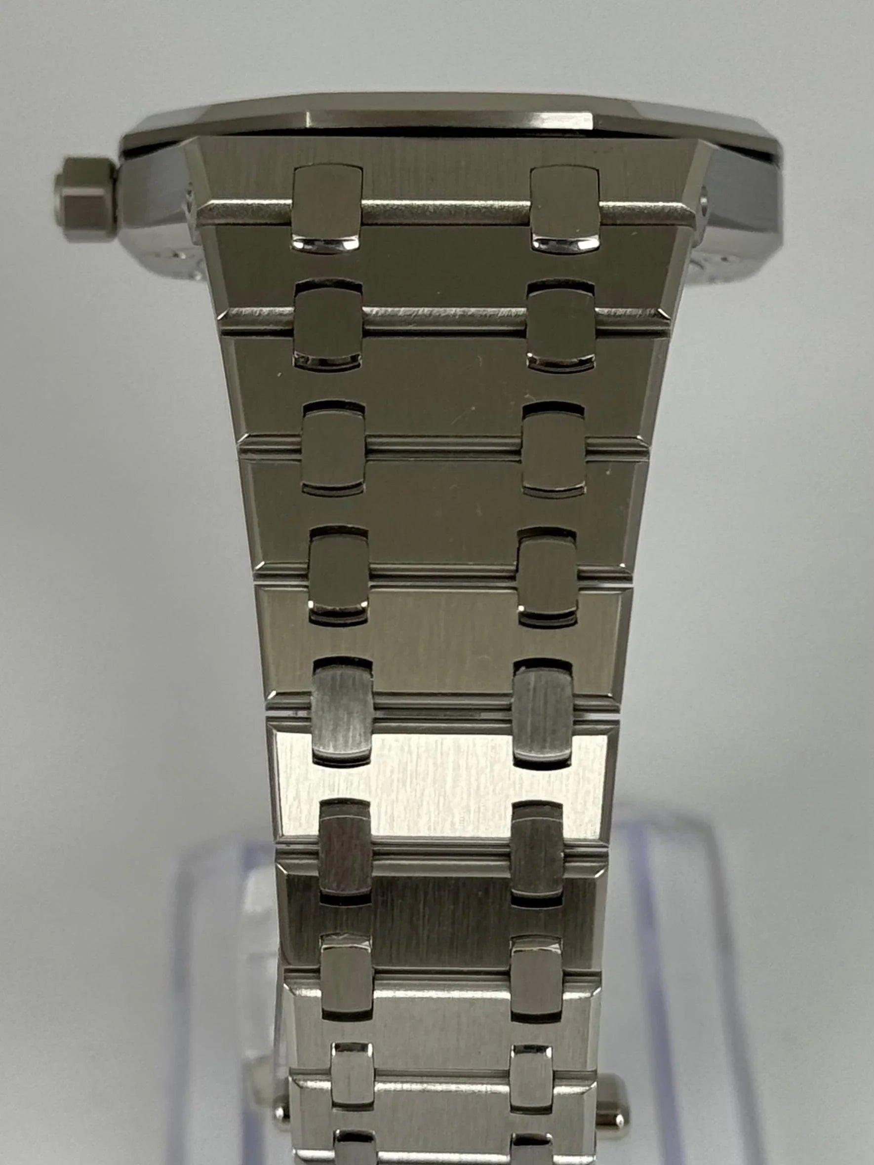 AUDEMARS PIGUET ROYAL OAK BLUE DIAL STEEL 15202ST